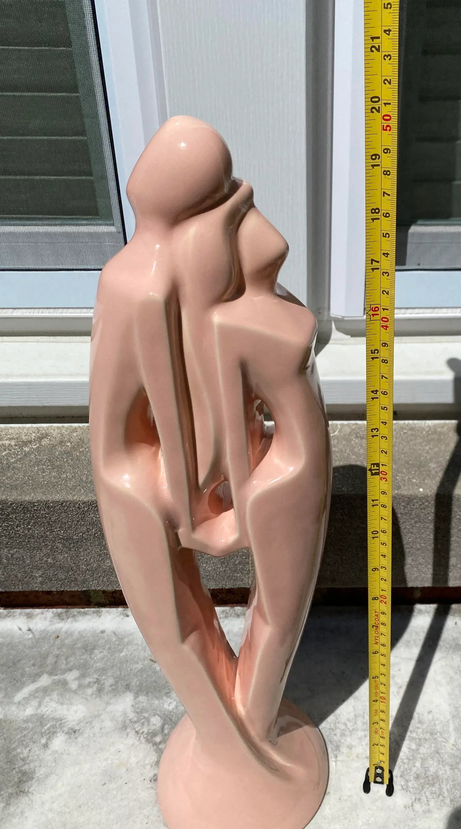 1980's Memphis Design Style Royal Haeger Art Pottery Pink Ceramic "Lovers Harmony" Table Top Statute - 9
