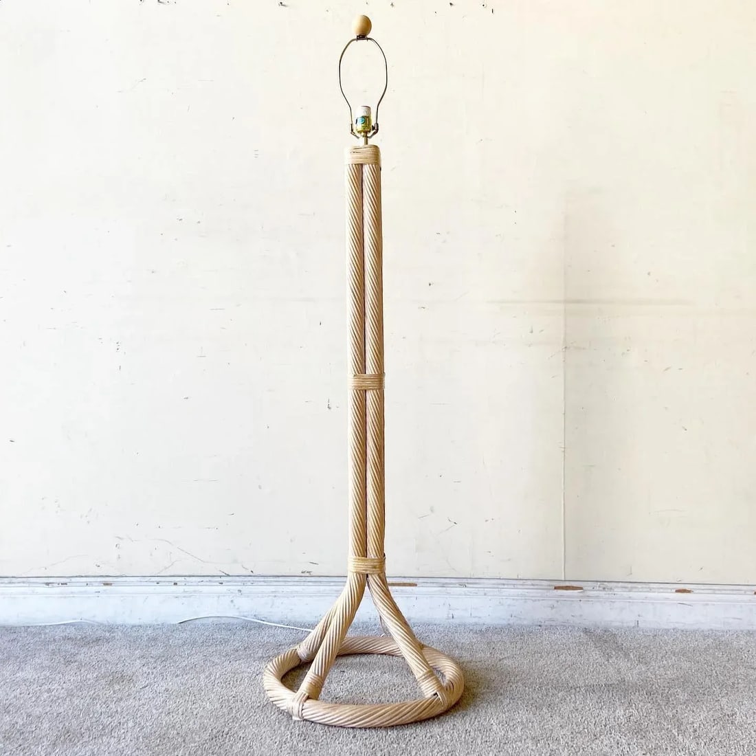 Boho Chic Twisted Pencil Reed Floor Lamp - 9