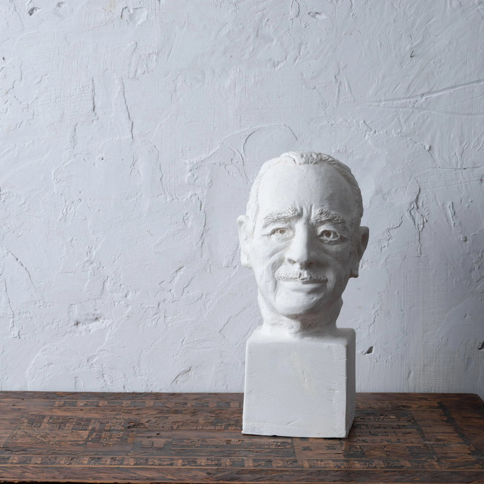 Rosario Russell Fiore Plaster Bust - 4