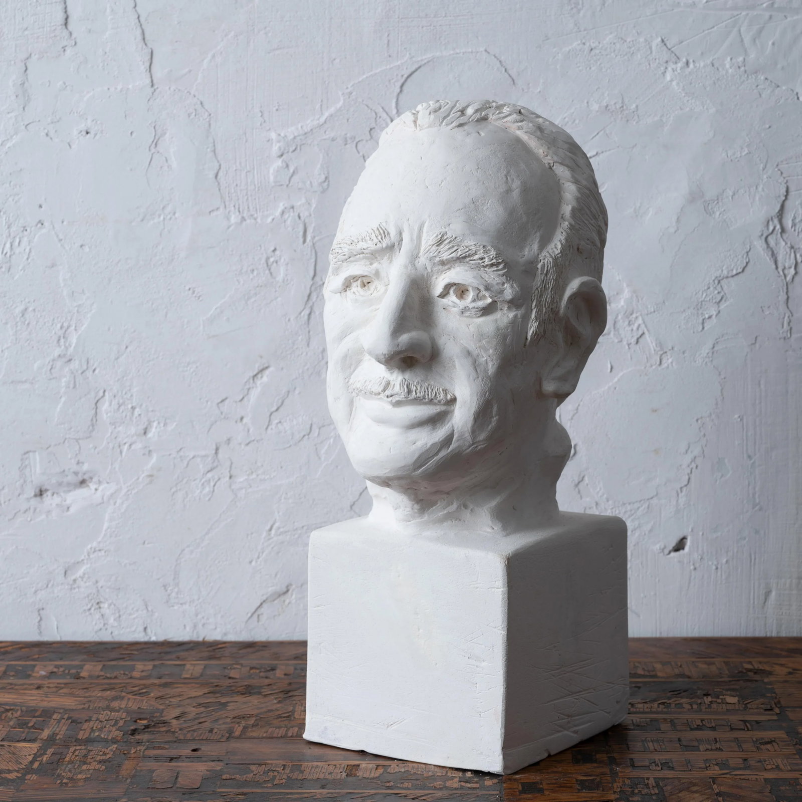 Rosario Russell Fiore Plaster Bust - 5