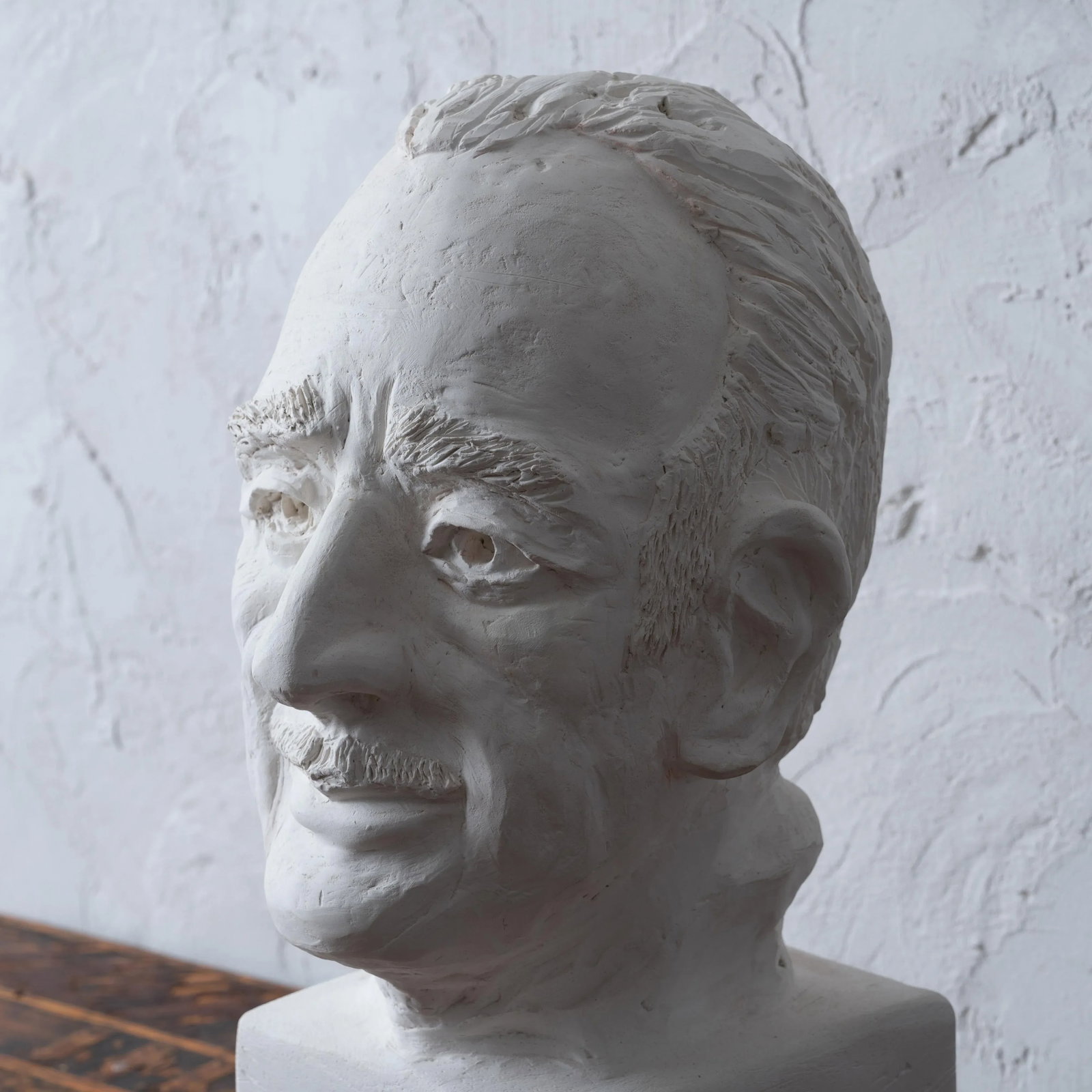Rosario Russell Fiore Plaster Bust - 7