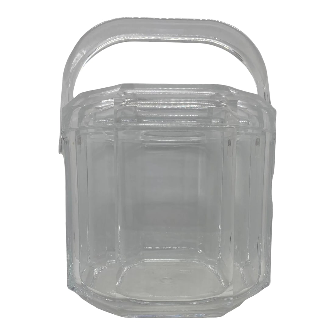 Mid Century Modern Lucite Octagon Shape Ice Bucket: Mid Century Modern Lucite Octagon Shape Ice Bucket. Add a touch of retro elegance to your barware collection with this stunning Mid Century Modern Lucite Octagon Shape Ice Bucket. Crafted from
