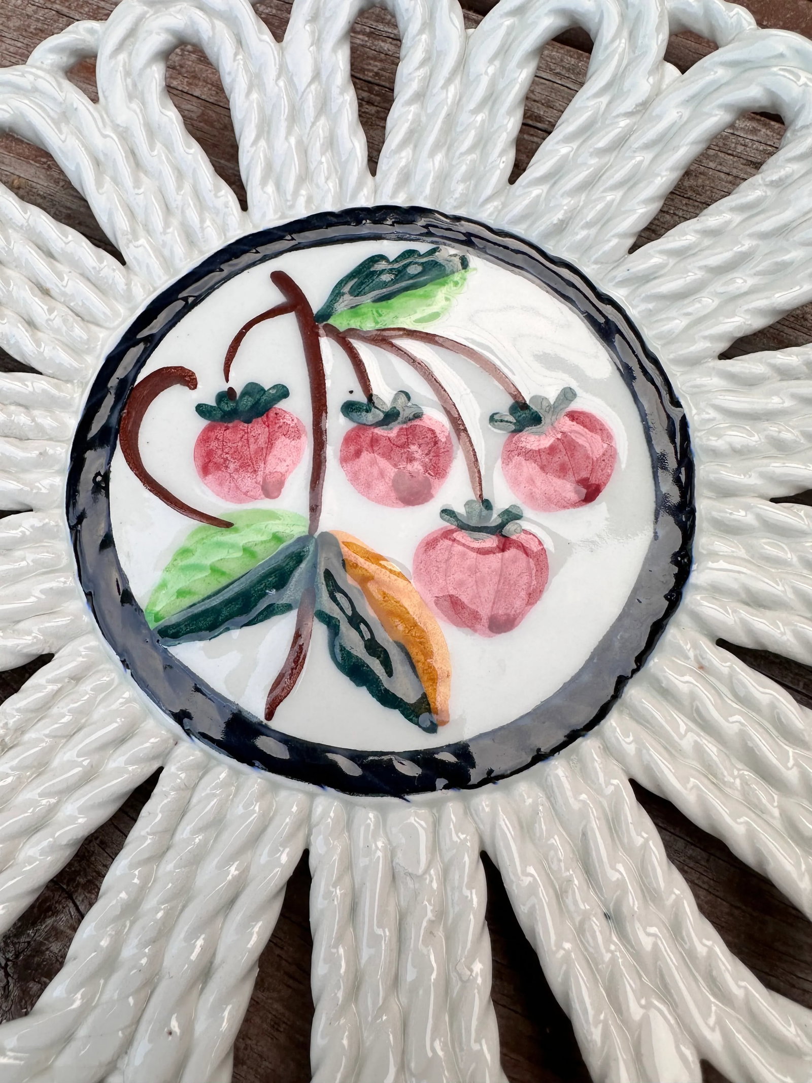 Majolica Hand Painted Strawberries Ceramic Plate Made in Spain - 2