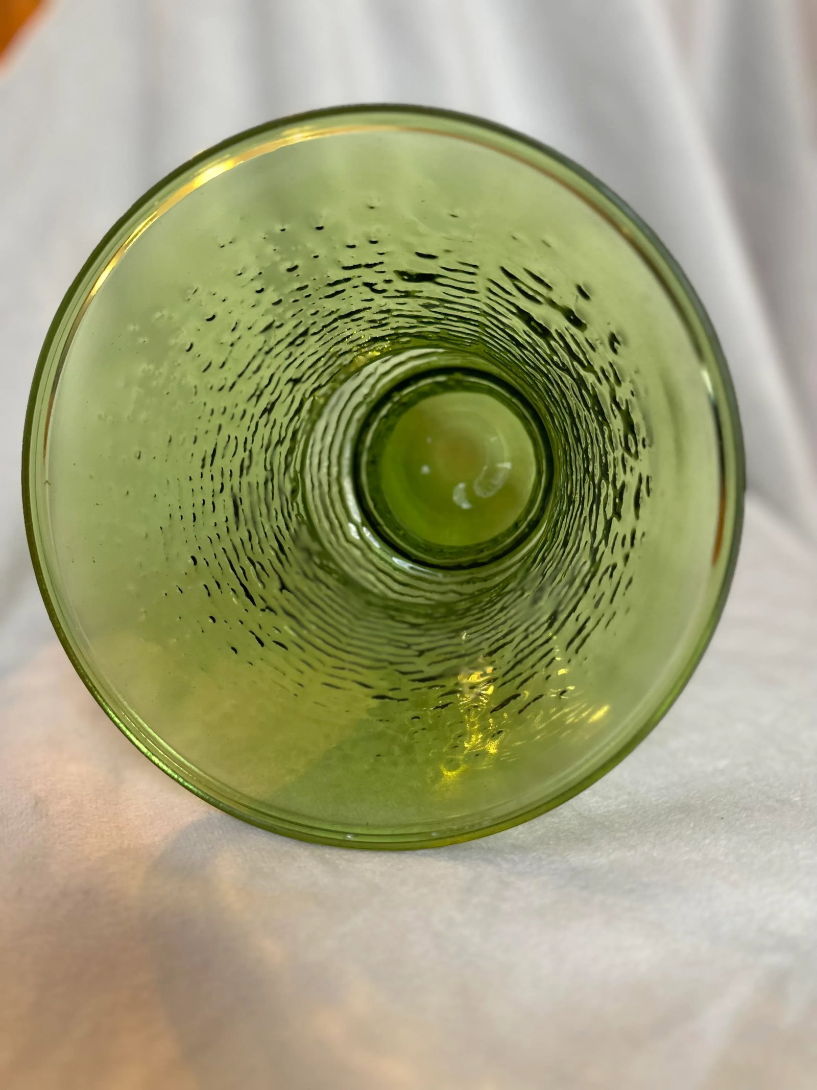 1970s Large Anchor Hocking Soreno Green Ripple Texture Glass Vase - 7