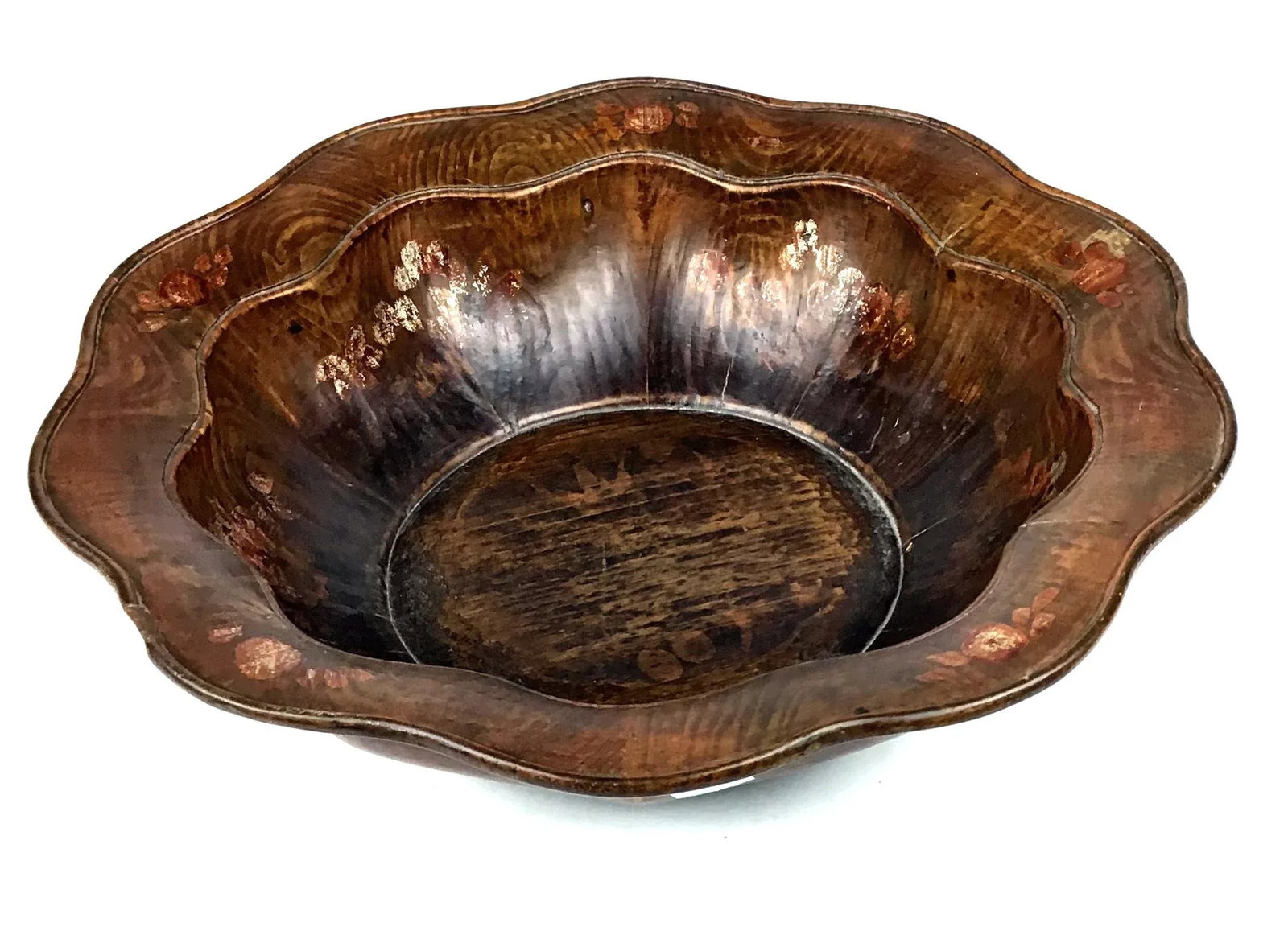 19th Century Chinese Qing Gilt Painted & Carved Wooden Bowl - 9