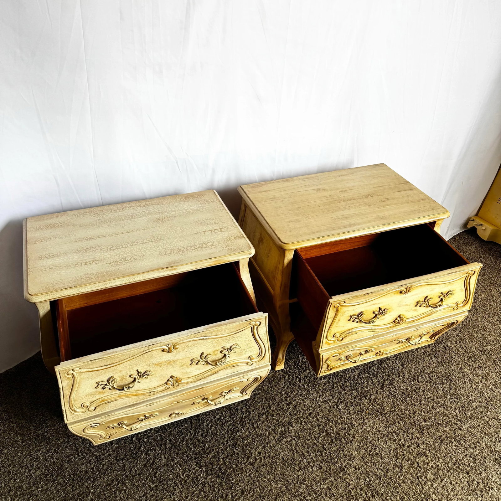 Vintage Italian Wooden Bombe Nighstands/Commodes With Cream Distressed Crackle Finish - A Pair - 3