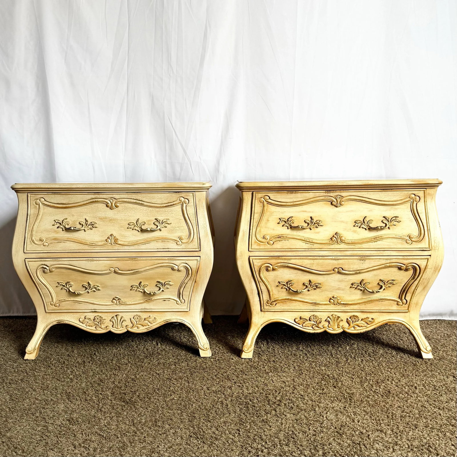 Vintage Italian Wooden Bombe Nighstands/Commodes With Cream Distressed Crackle Finish - A Pair - 4