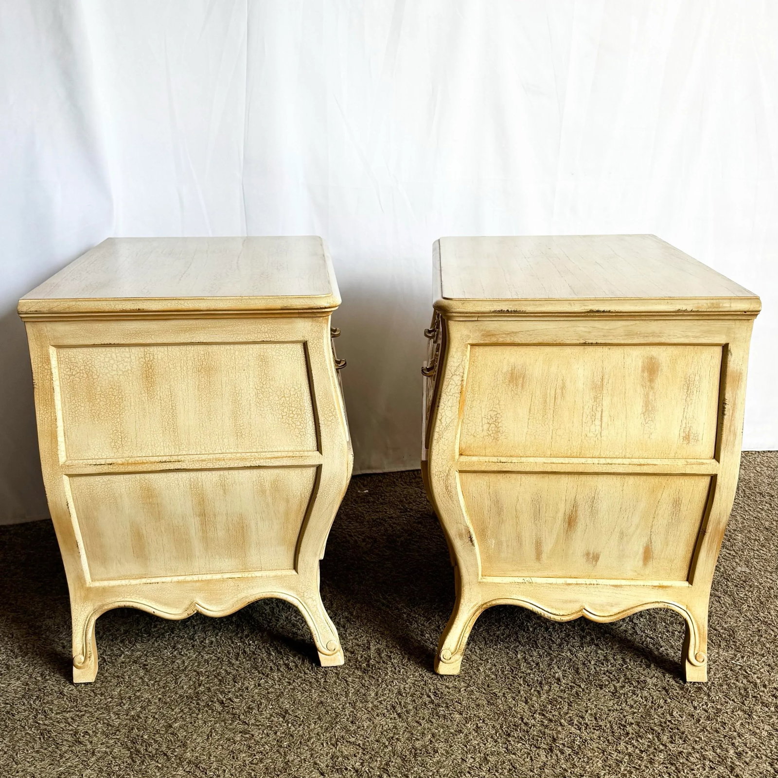 Vintage Italian Wooden Bombe Nighstands/Commodes With Cream Distressed Crackle Finish - A Pair - 5