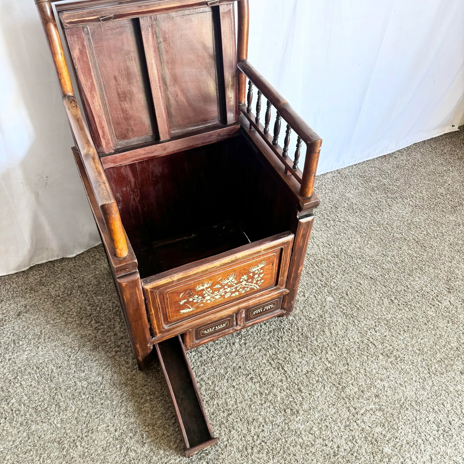 Antique Chinese Qing Dynasty Style Inlayed and Carved Storage Chair - 9