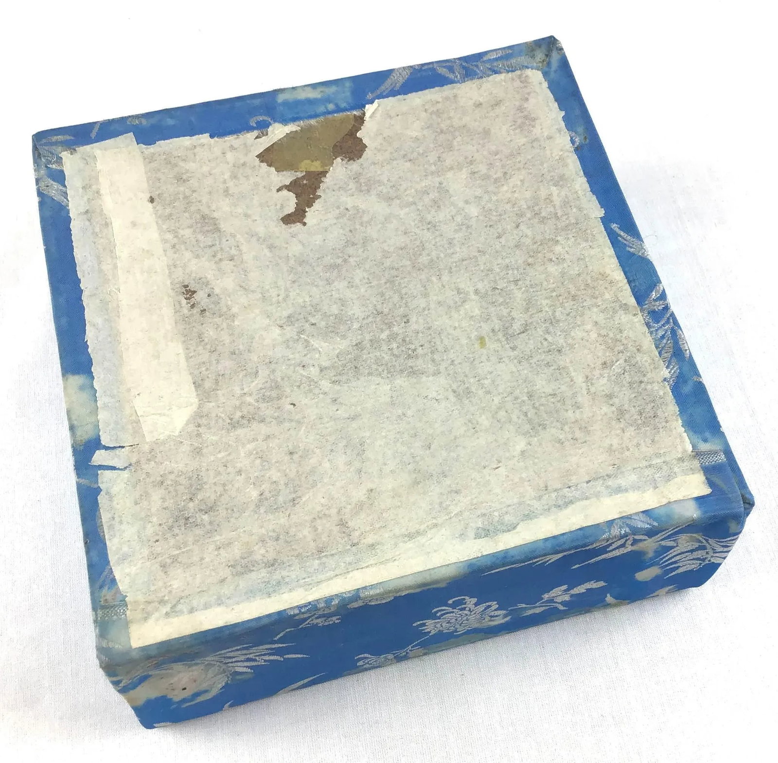 Antique Chinese Porcelain Bowl with Silk Box - 12