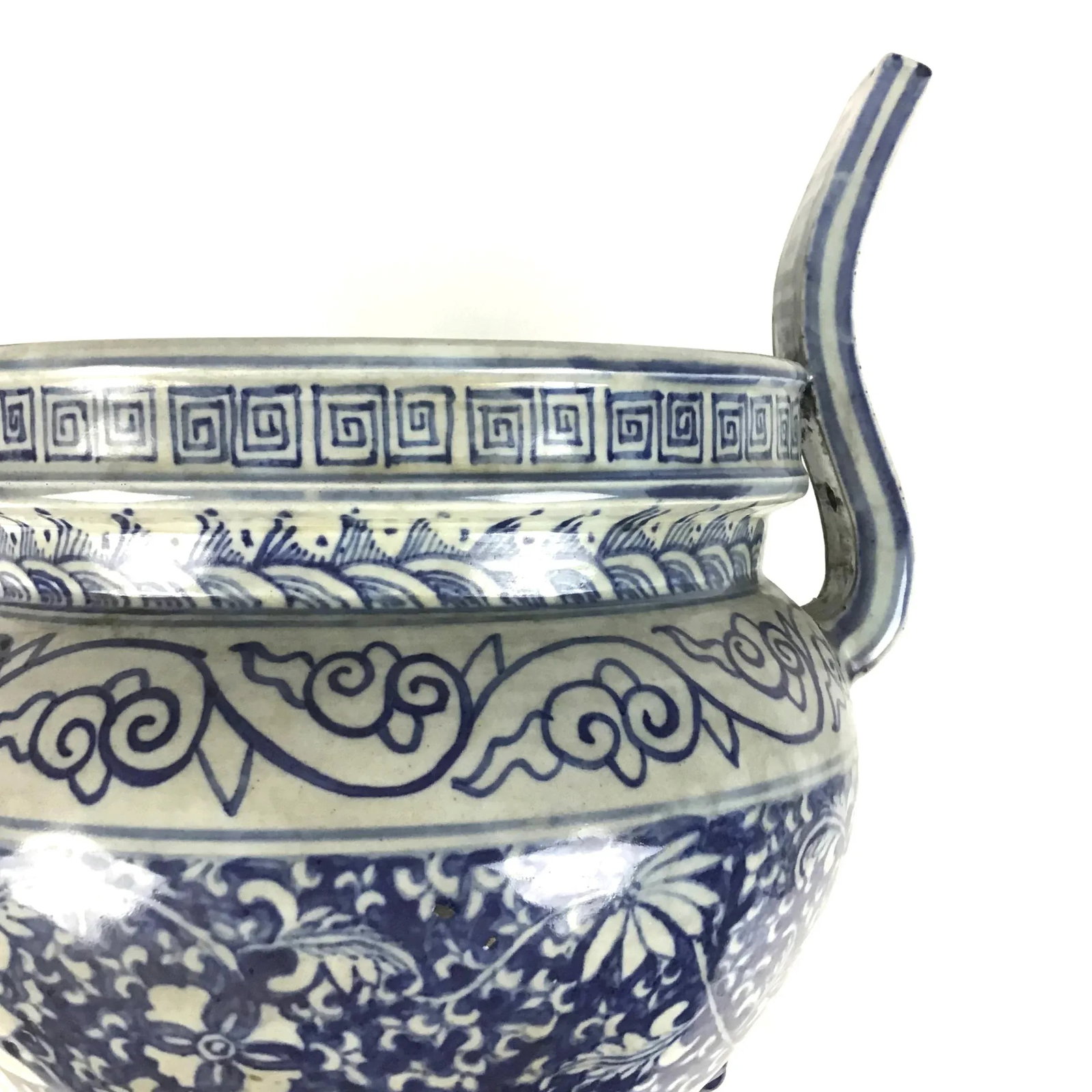 Antique Chinese Blue and White Tripod Incense Burner - 7