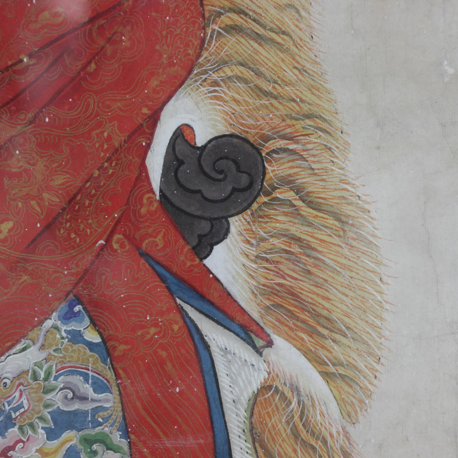 Large Framed Mid-Qing Dynasty Chinese Meticulous Ancestor Portrait Painting in Red - 9
