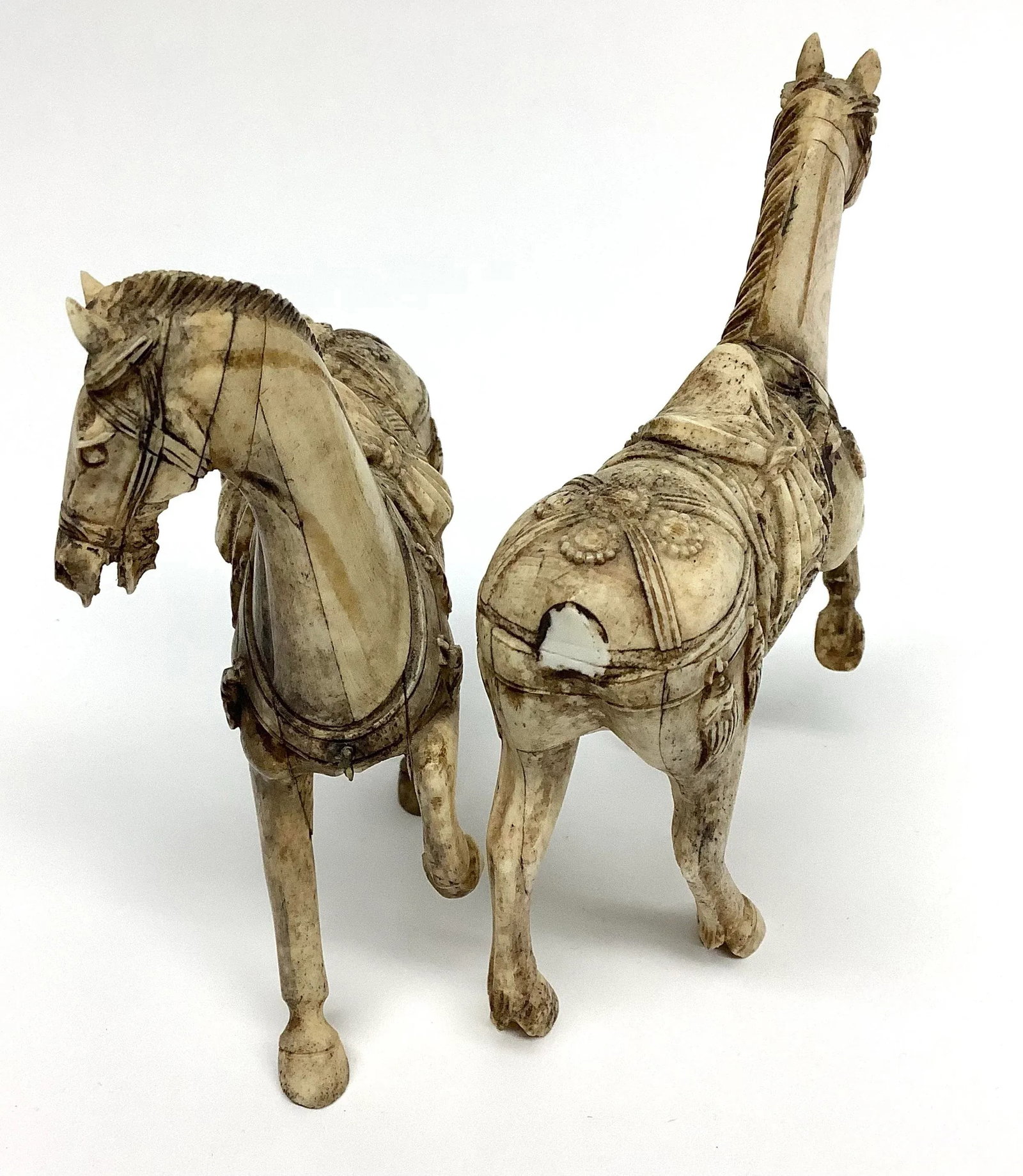 Tessellated Bone Hand Carved Tang Horses a Pair - 11