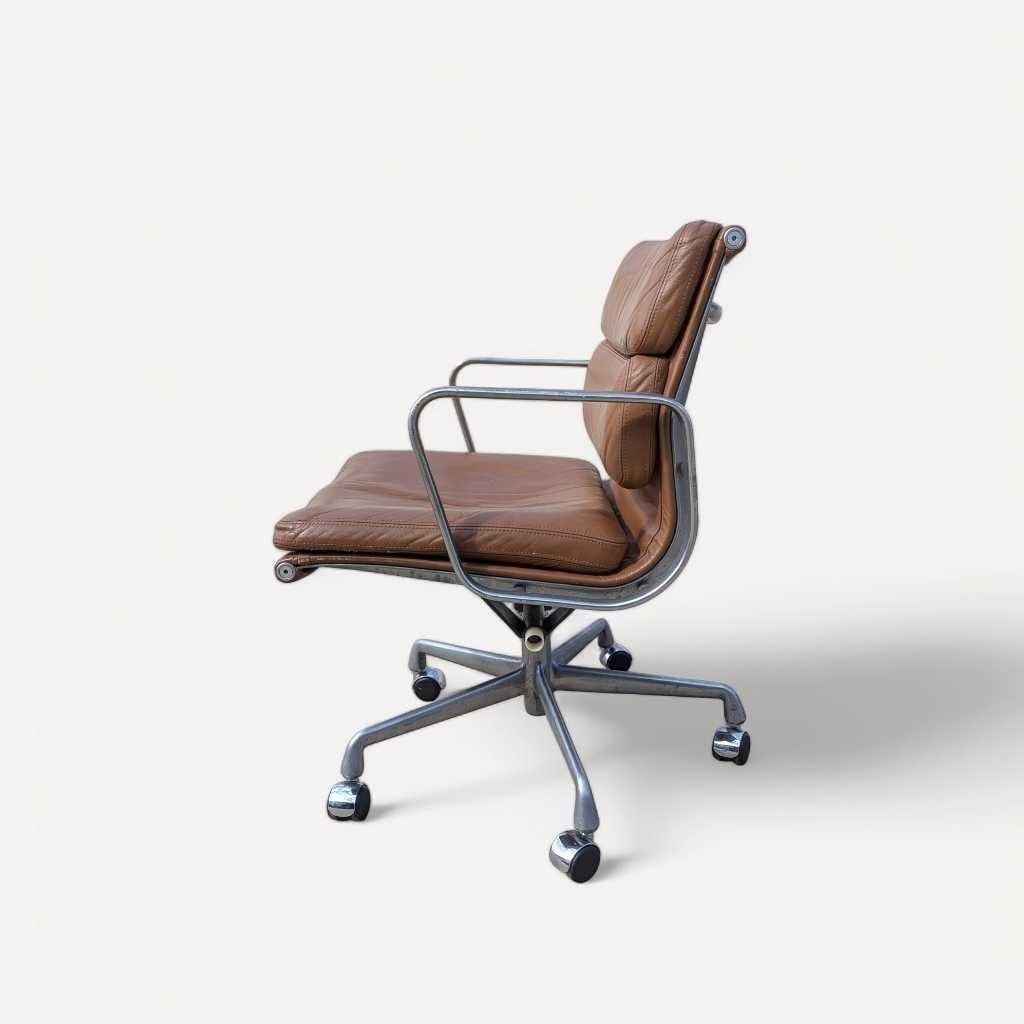 Mid-Century Modern Eames Soft Pad Chair by Herman Miller, 1960s, Leather - 10