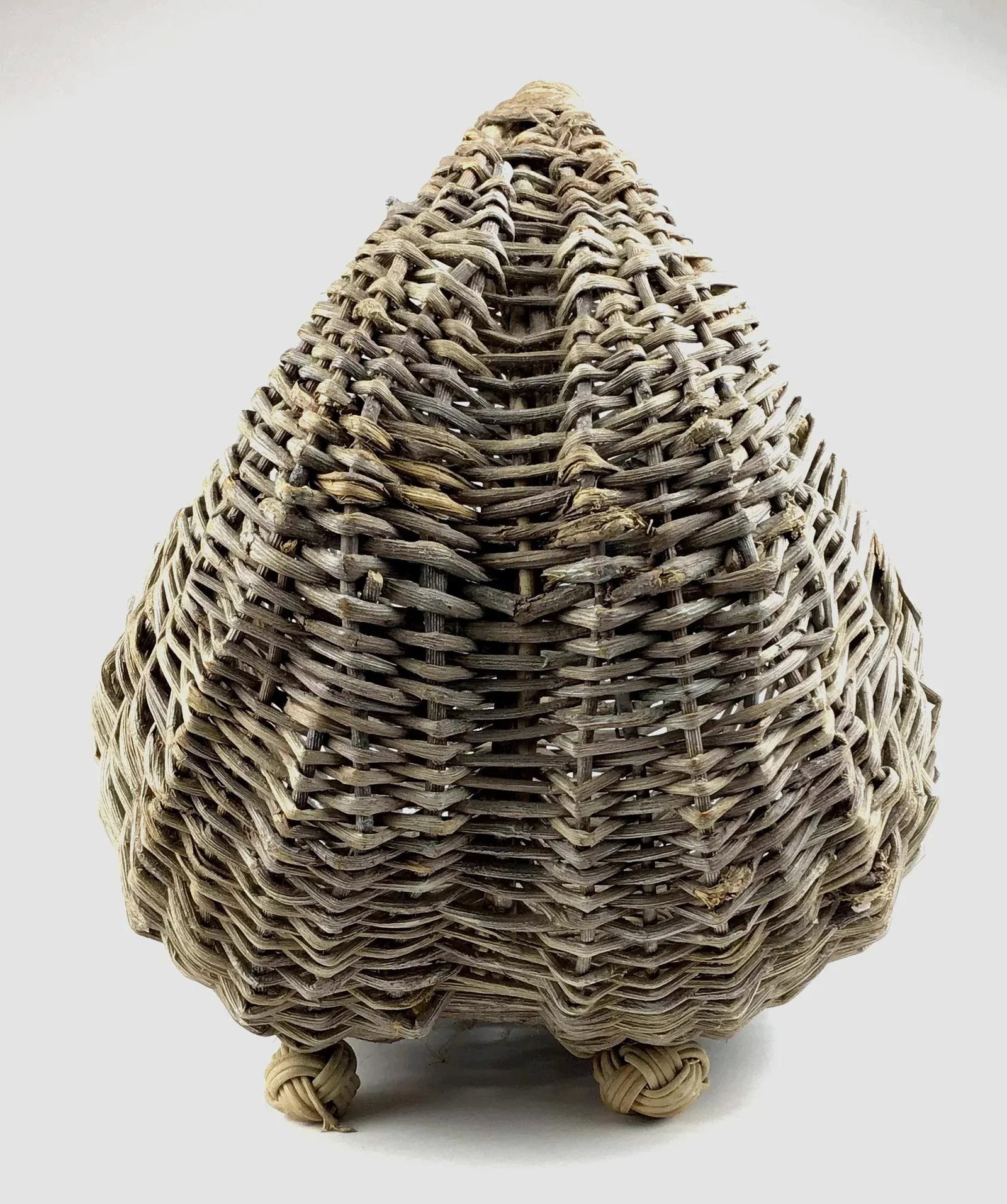 18th Century French Grape Gathering Basket - 7