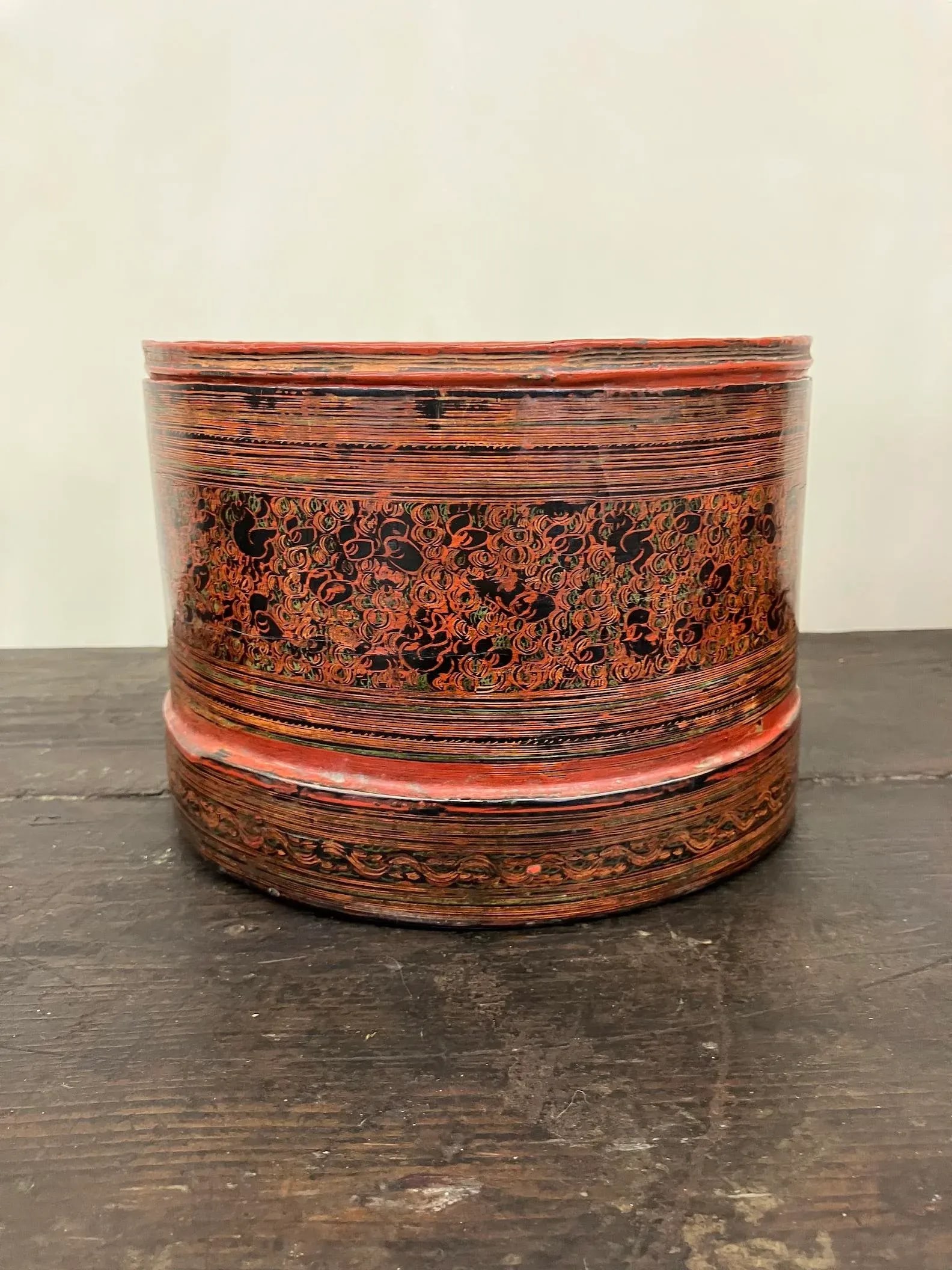 19th Century Burmese 3-Piece Round Lacquered Betel Nut Box - 13