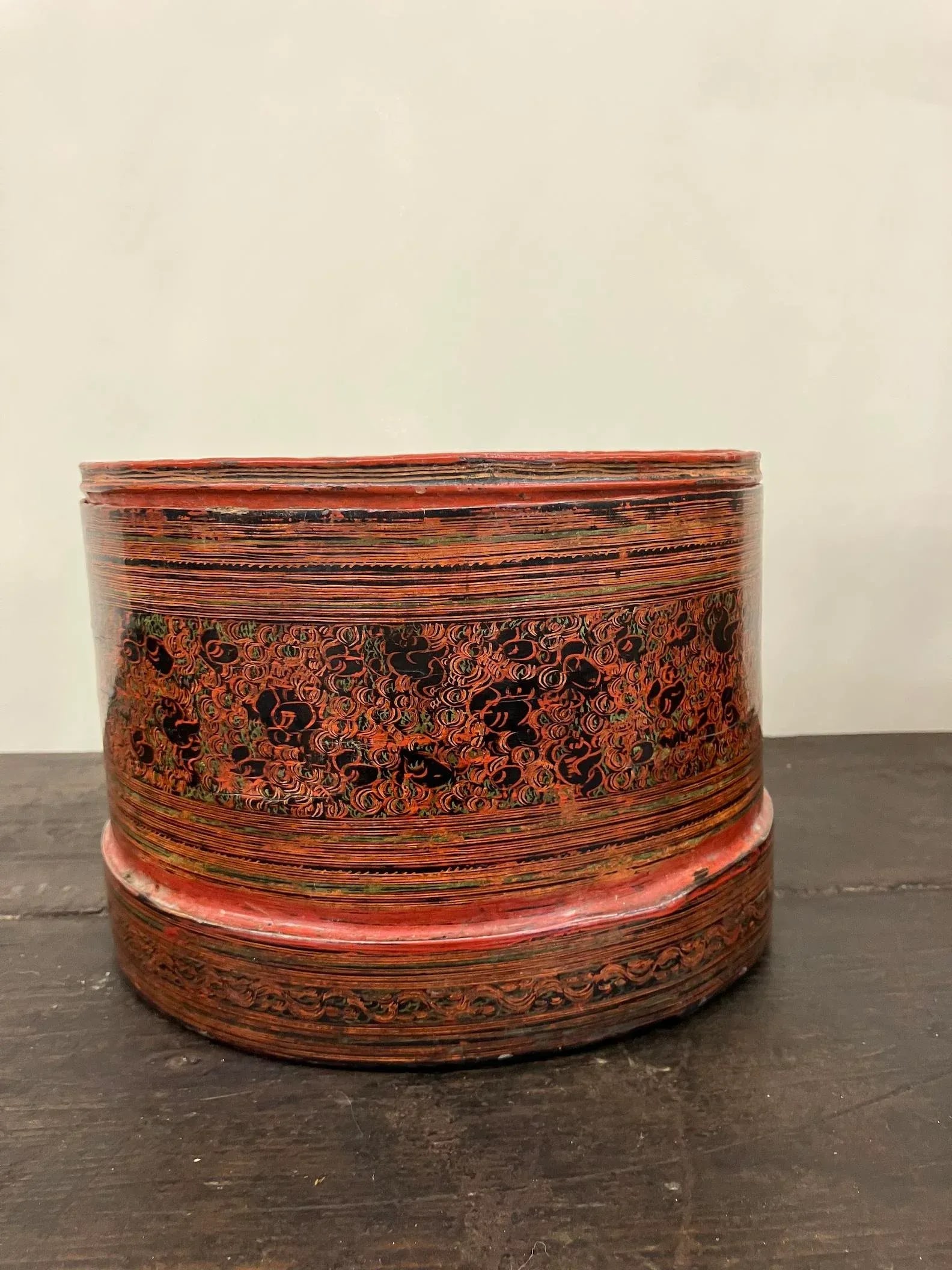 19th Century Burmese 3-Piece Round Lacquered Betel Nut Box - 14