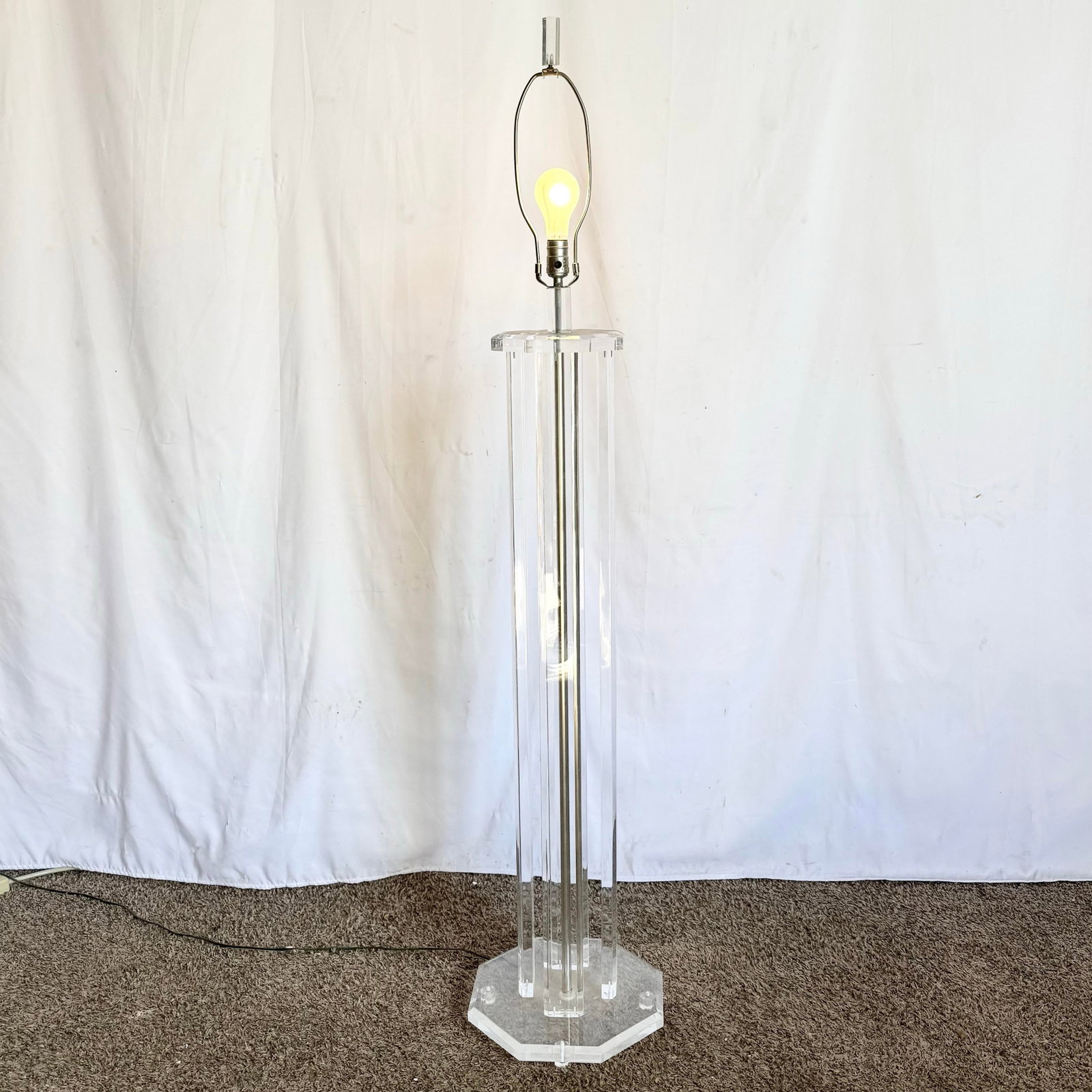 Vintage Mid Century Modern Lucite Floor Lamp - 3