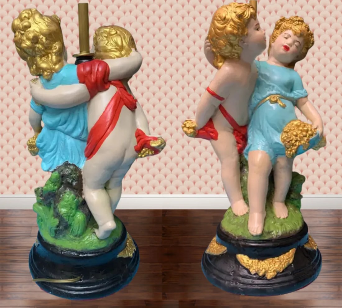 Mid-Century Chalkware Tender Cherubs Table Lamp - 15