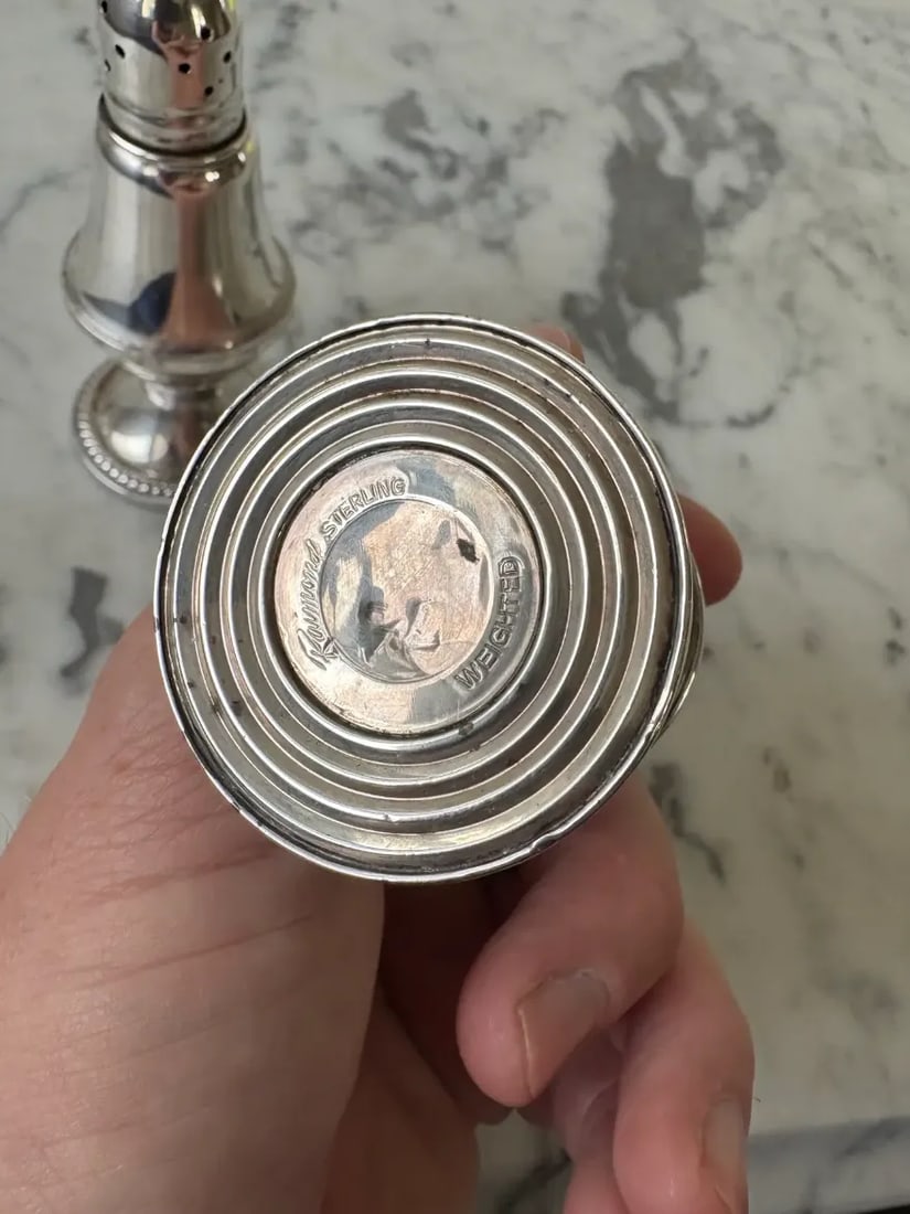Vintage Sterling Silver Salt and Pepper Shakers by Raimond Manufacturing & Co. - Weighted/Stamped - 4