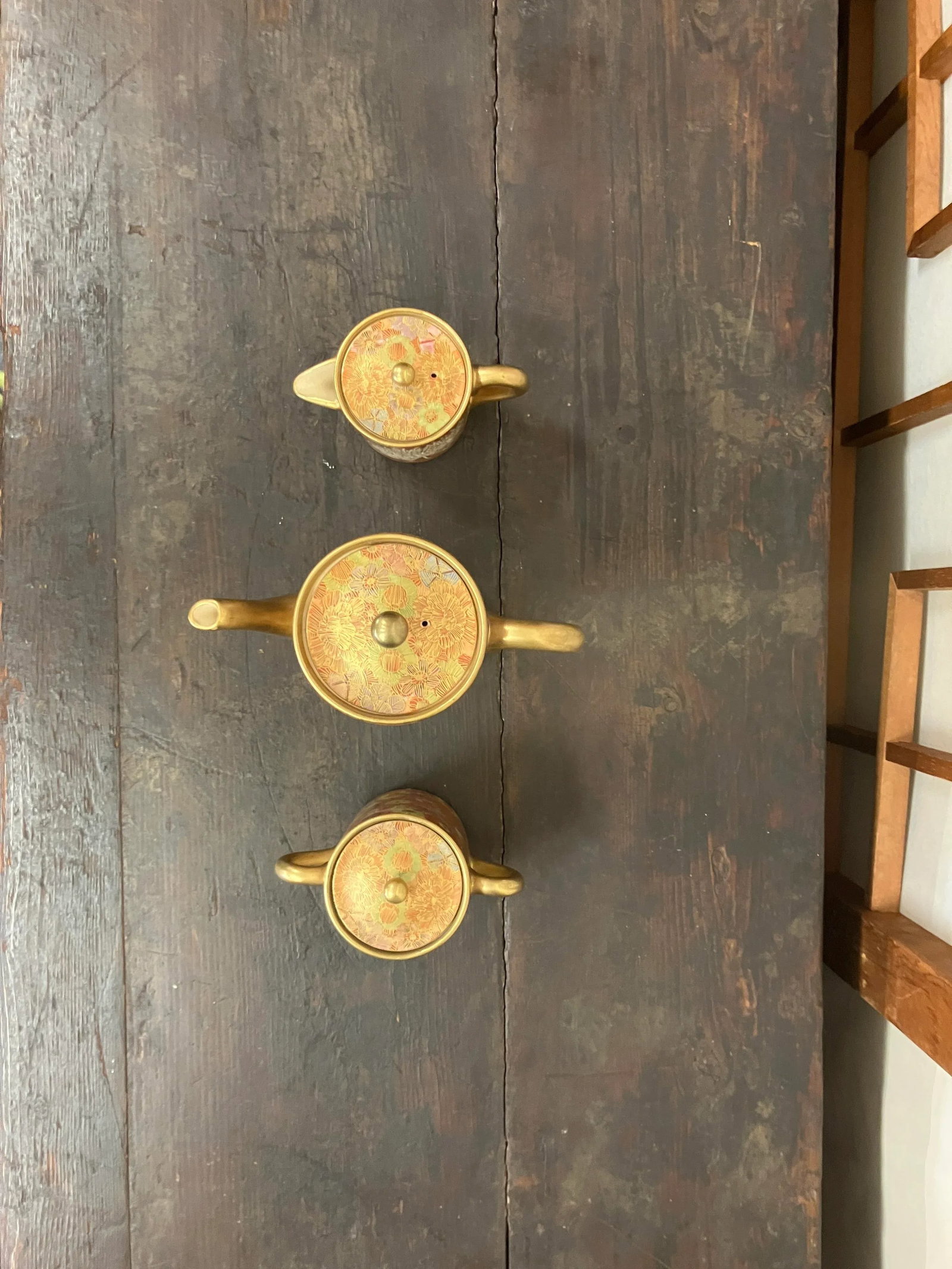 Mid 20th Century Elegant Golden Hand-Painted Satsuma 3-Piece Tea Set With Chrysanthemum and Multi/Ea - 7