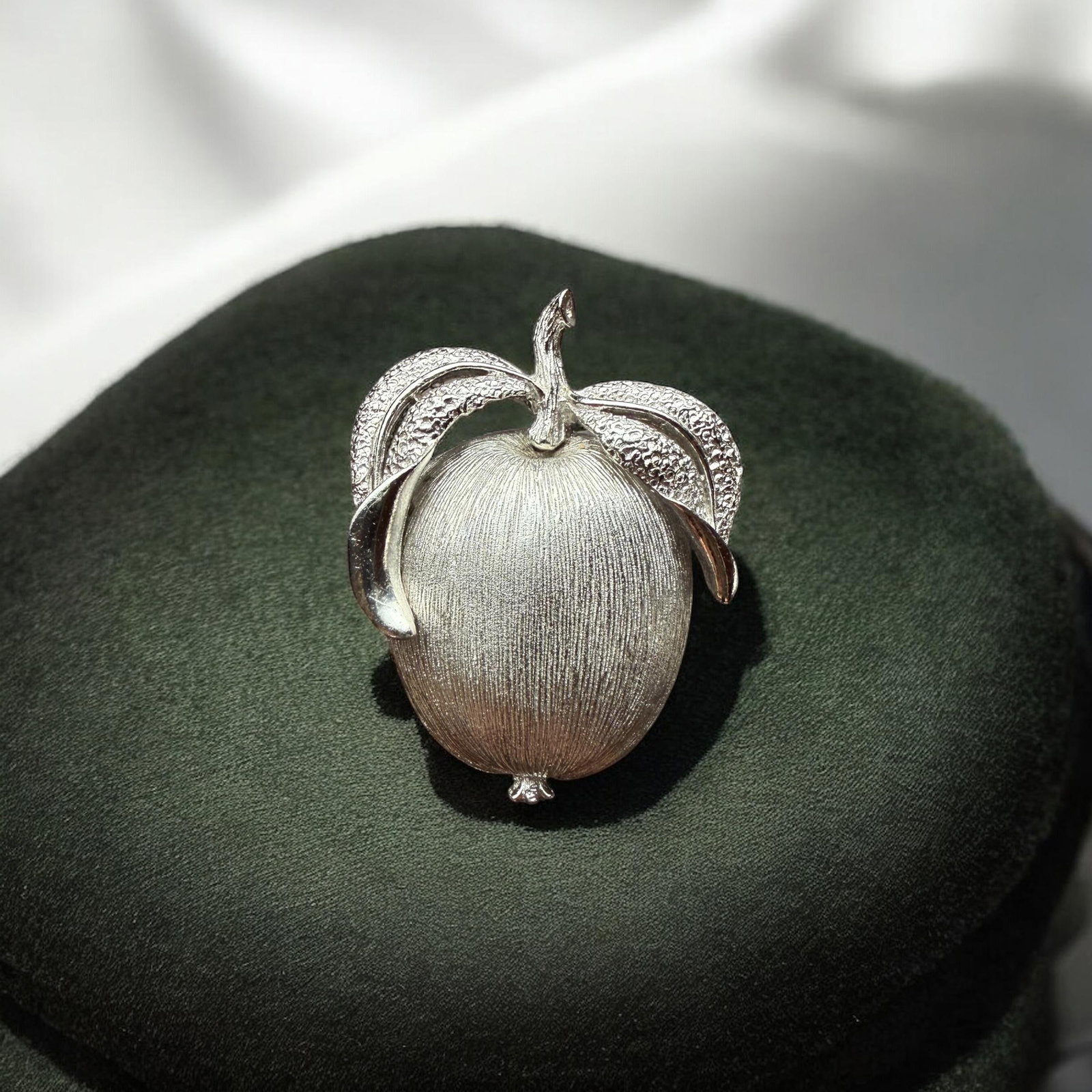 1960s Sarah Coventry Silver Brooch"Adam's Delight" Collection - 8