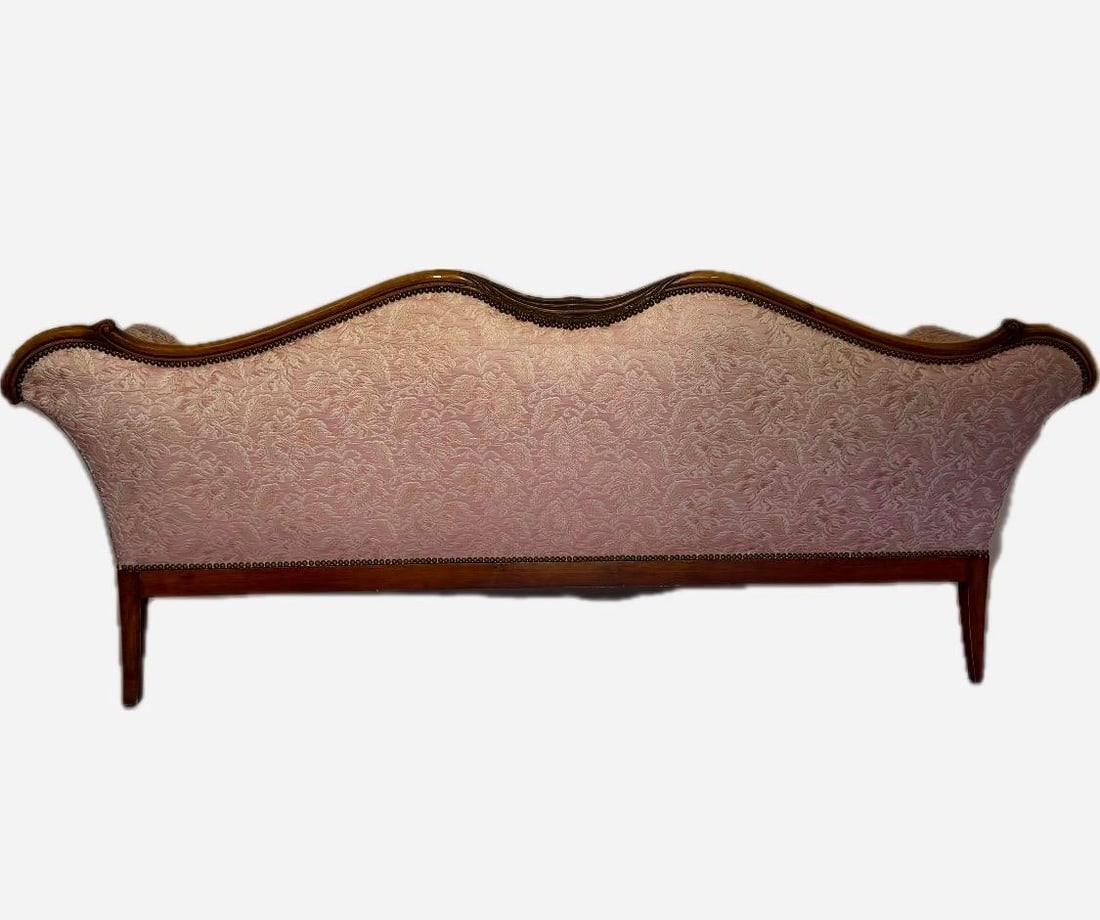 Early 20th Century Victorian Boudoir Couch in Walnut and Pink Damask - 2