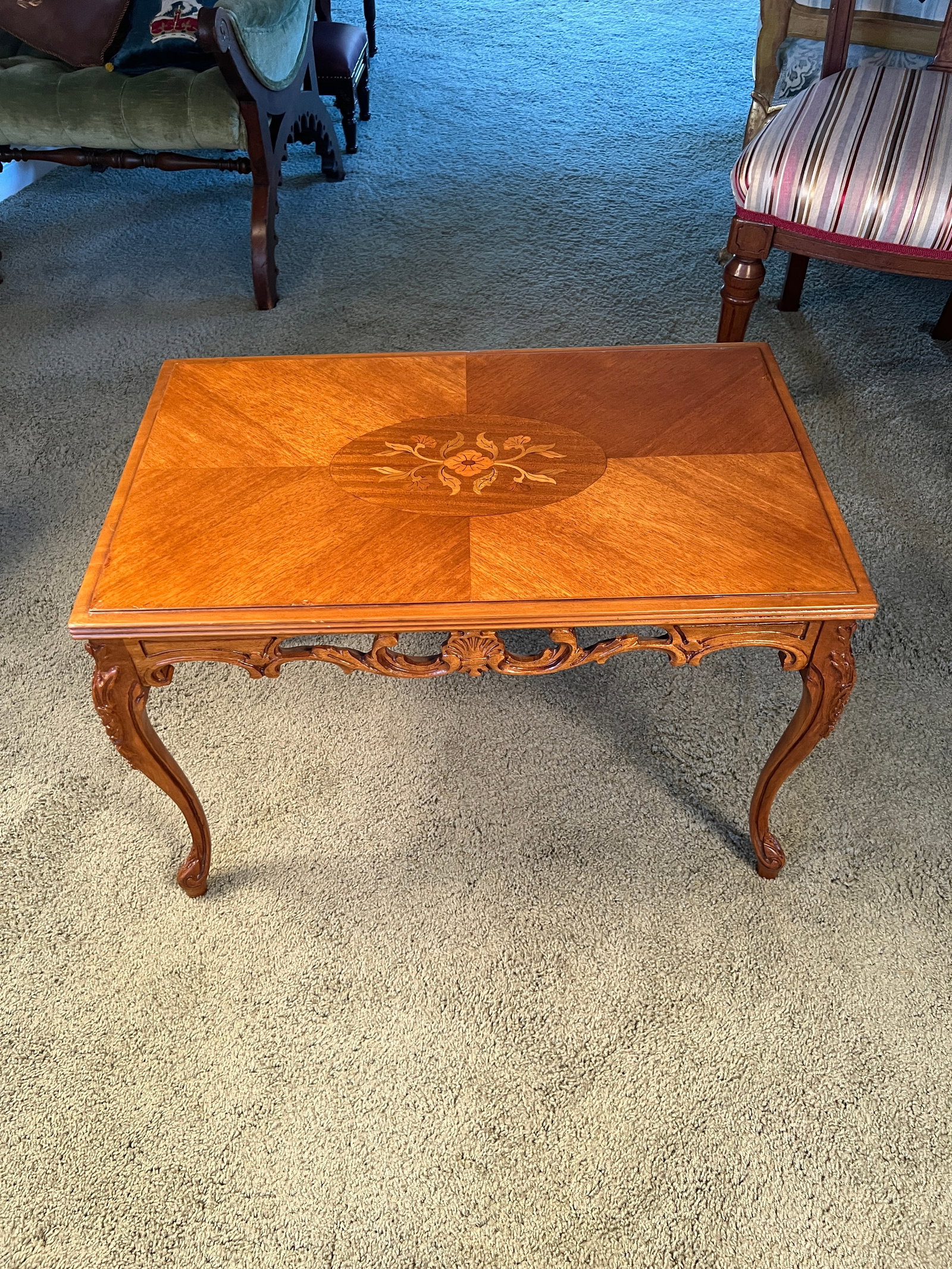 Vintage French Provincial Louis XV Style Walnut Marquetry Coffee Table With Floral Inlay - 2