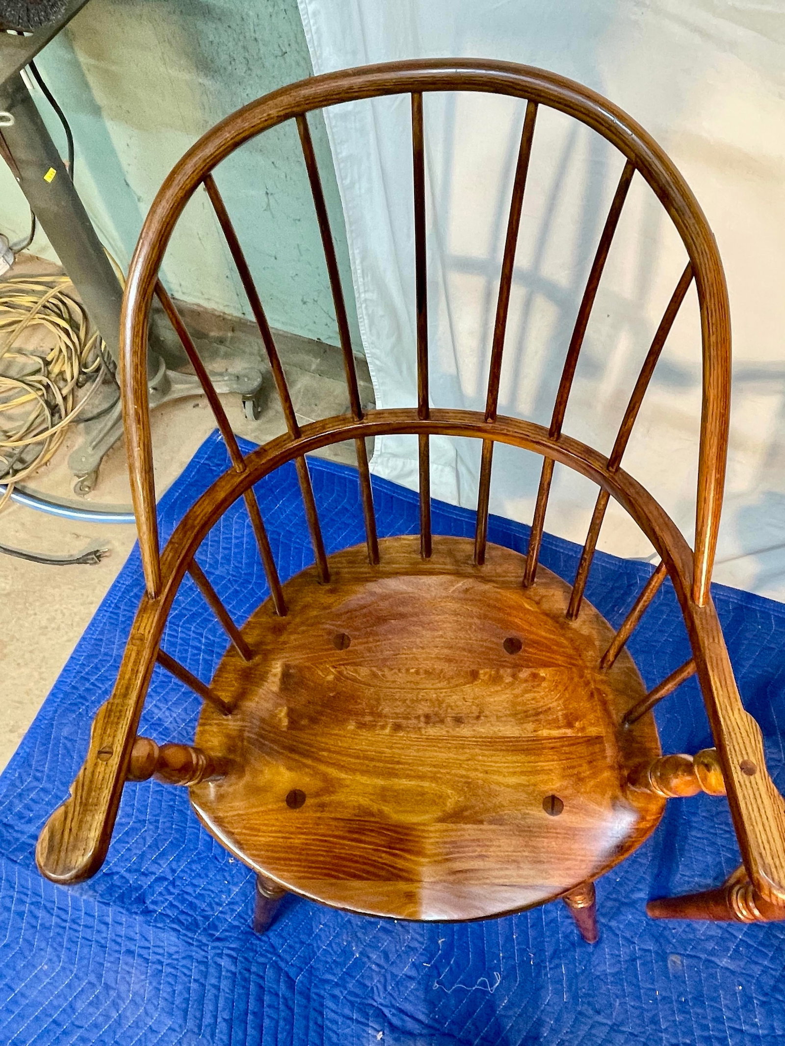 1980s Fredrick Duckloe Sack Back Windsor Chairs, a Pair - 4