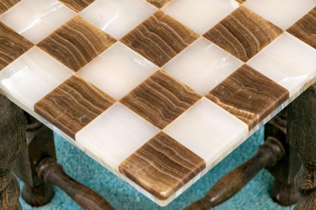 1980s Rare and Distinct Handcrafted Onyx and Marble Chess Set on Jacobean Style Wooden Frame - 11