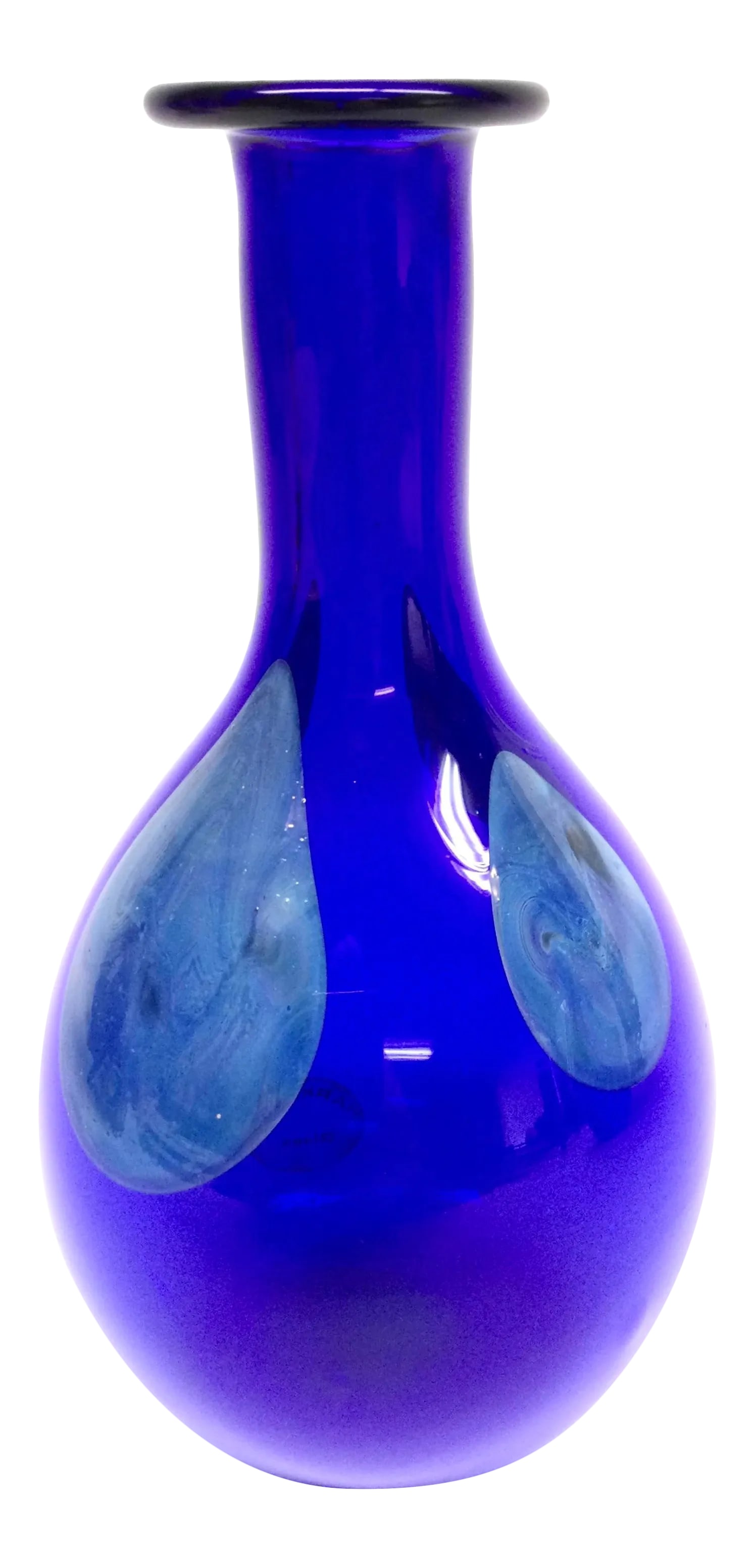 1970's Harkness Hand Blown Cobalt Blue Glass Vase: Studio glass vase in original condition from the 1970s made by renowned glass blower, Richard Harkness, New Hampshire USA. Harkness's work can be seen in a number of prestigious galleries and