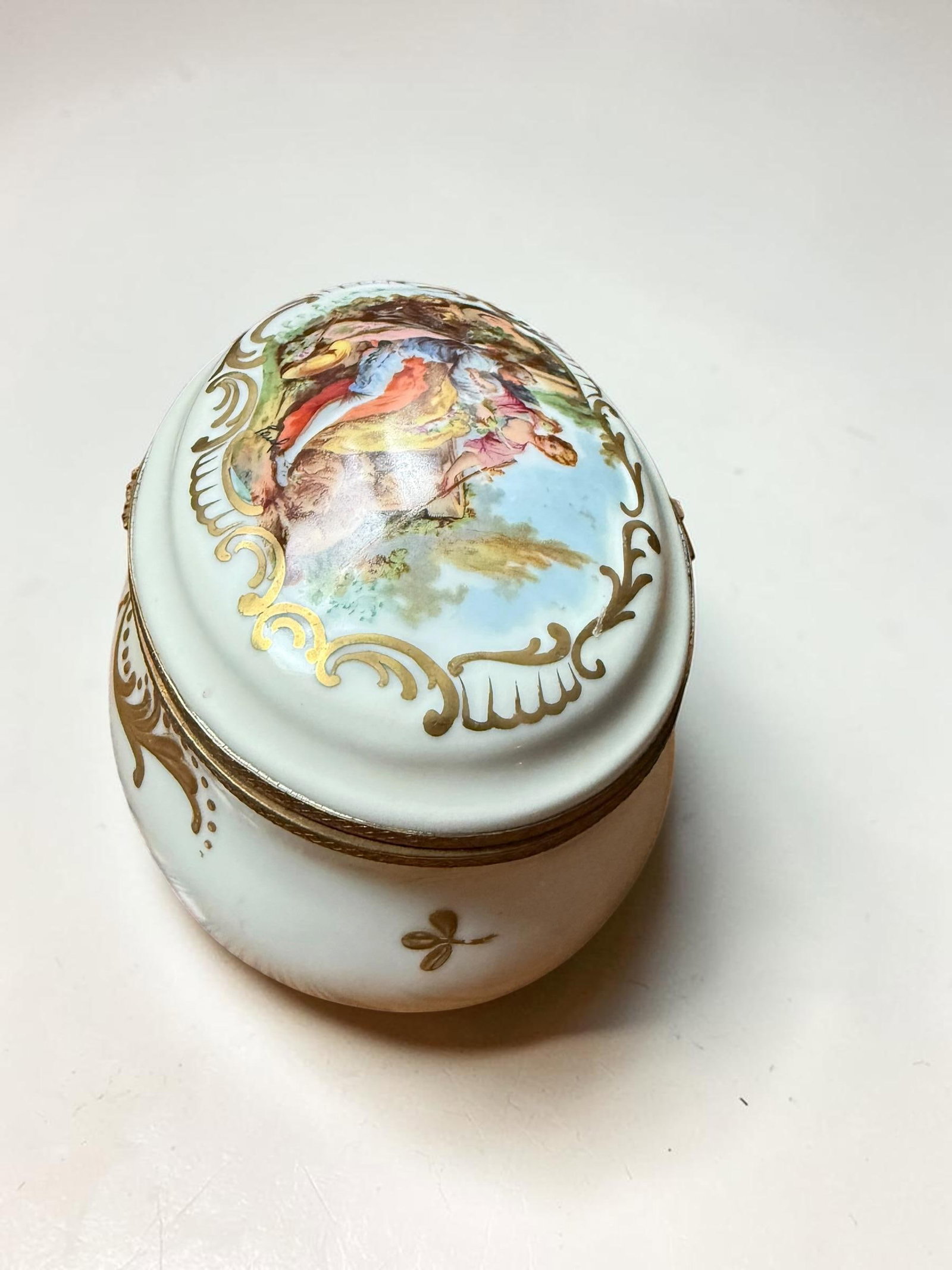 Signed Hand Painted Antique Porcelain Hinged Oval Dresser Box or Jewelry Casket. - 5