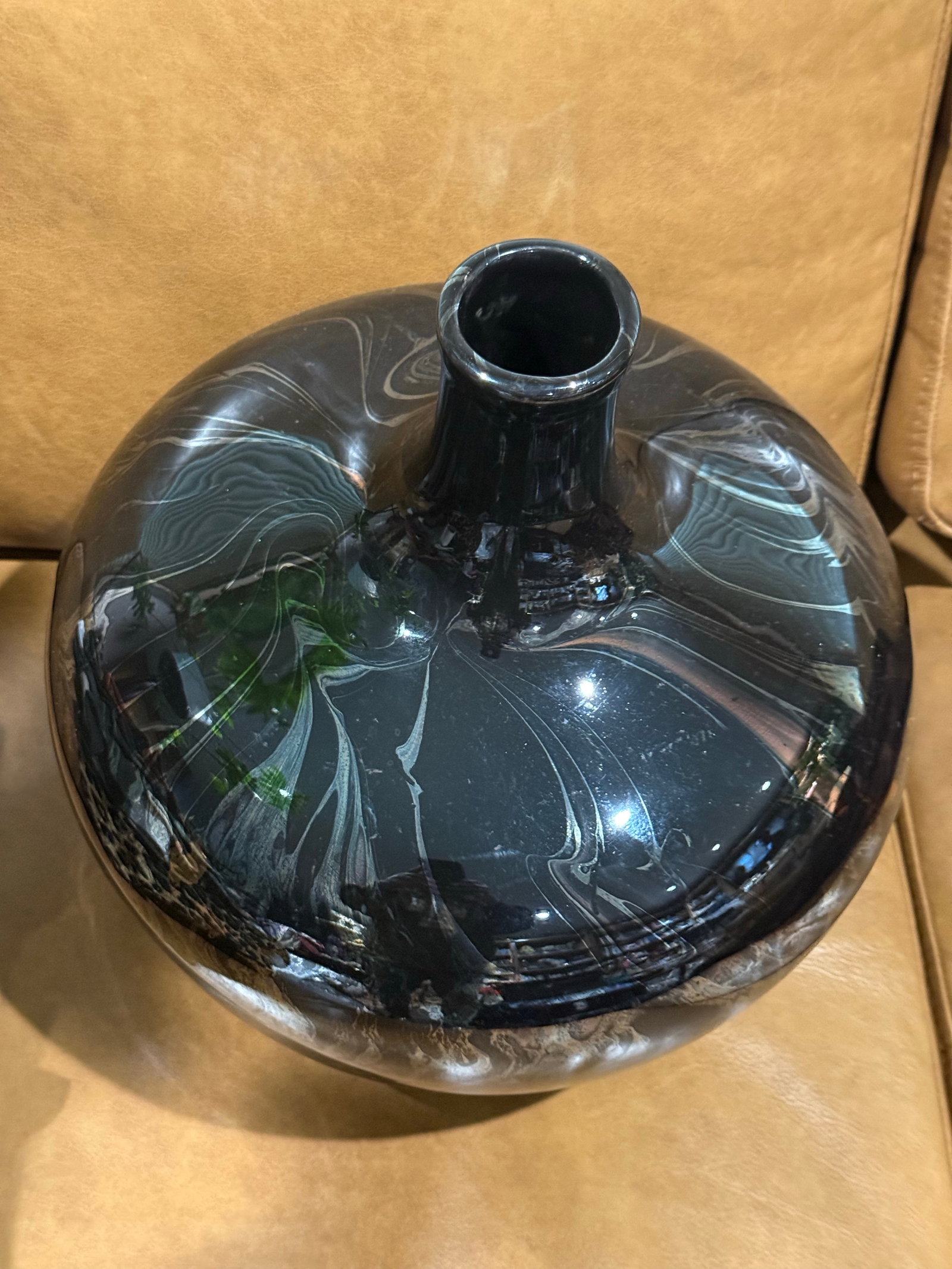 Large Sculptural Mid Century Modern Black Marbled Royal Haeger Art Pottery Vase, 1970s - 5