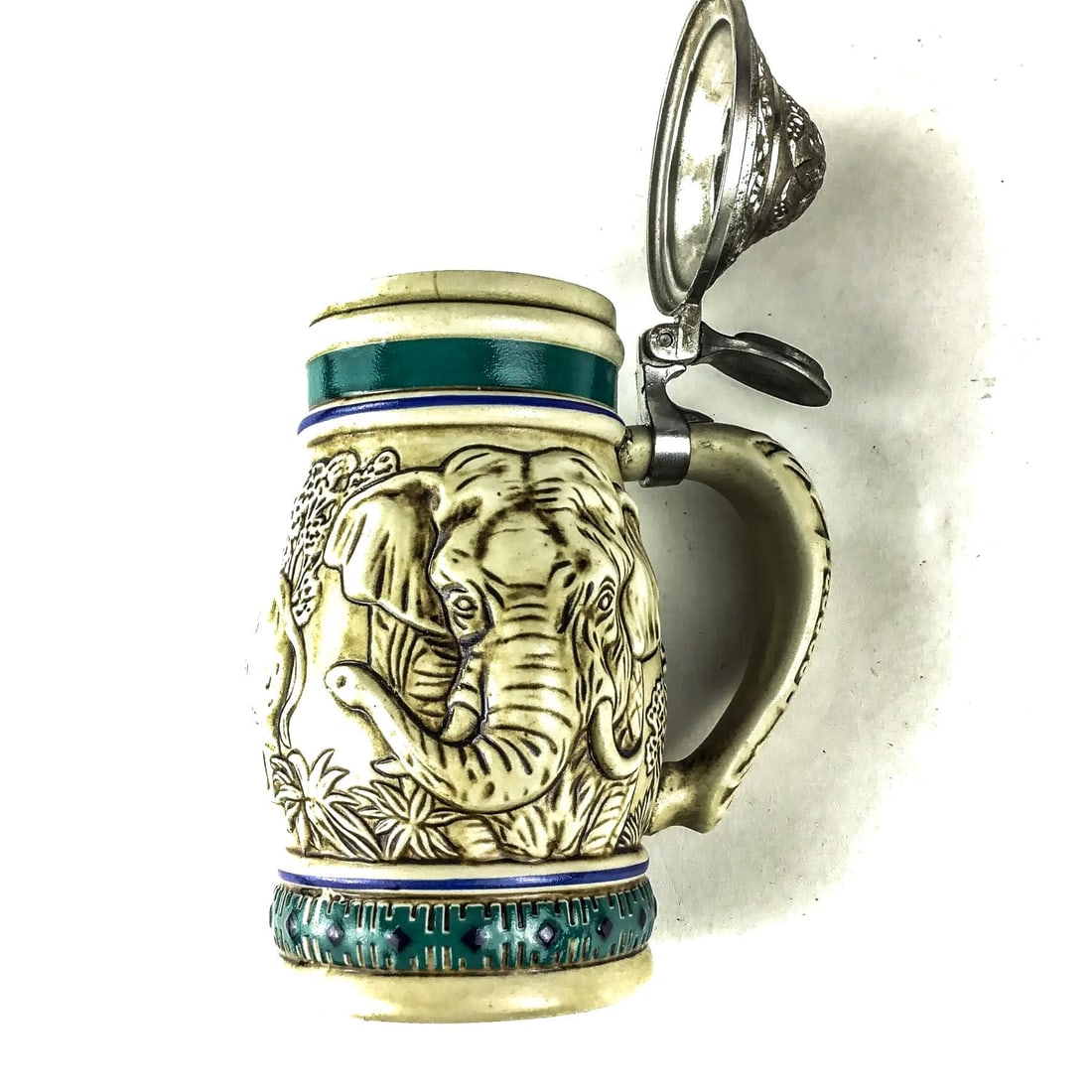Ceramarte Brazil Beer Steins by Avon - A Pair - 8
