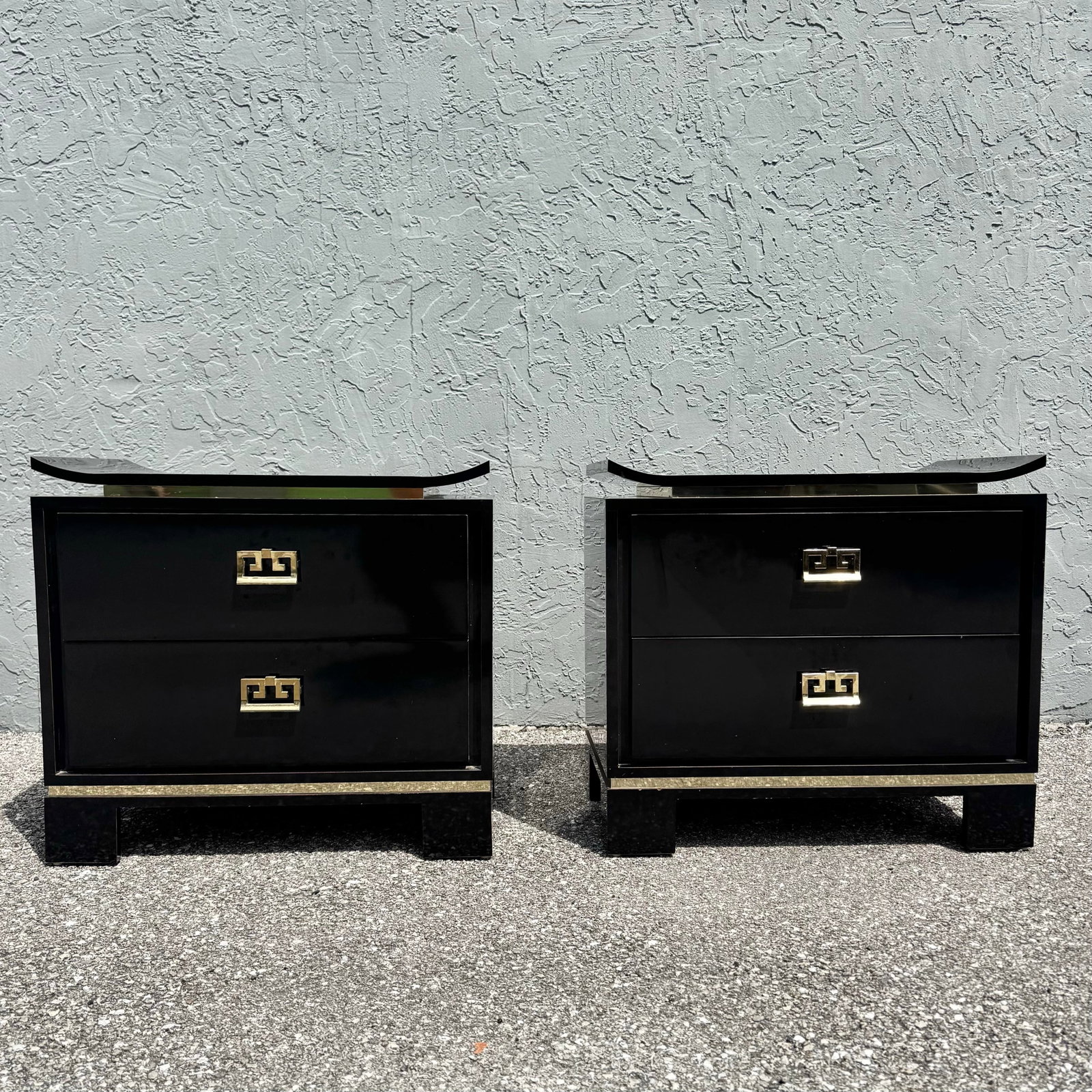 Chinoiserie Black Gloss Laminate Nightstands With Gold Accents - A Pair - 2