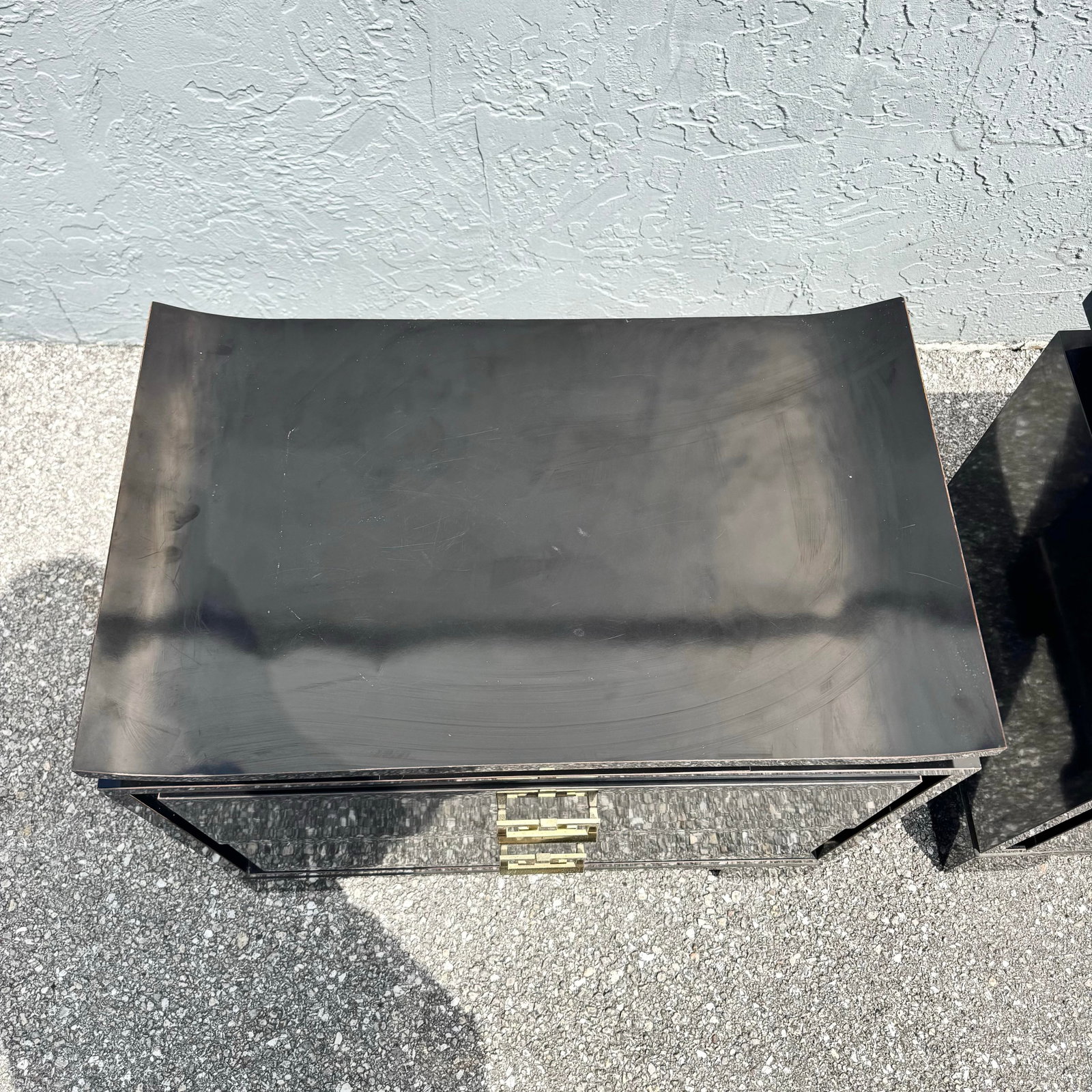 Chinoiserie Black Gloss Laminate Nightstands With Gold Accents - A Pair - 3