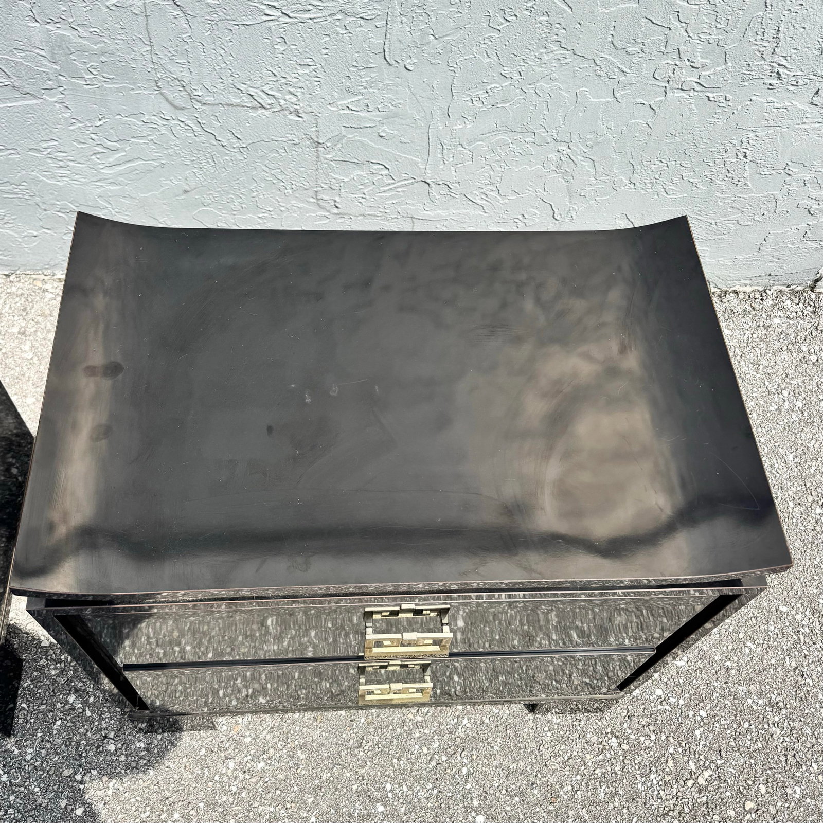 Chinoiserie Black Gloss Laminate Nightstands With Gold Accents - A Pair - 4