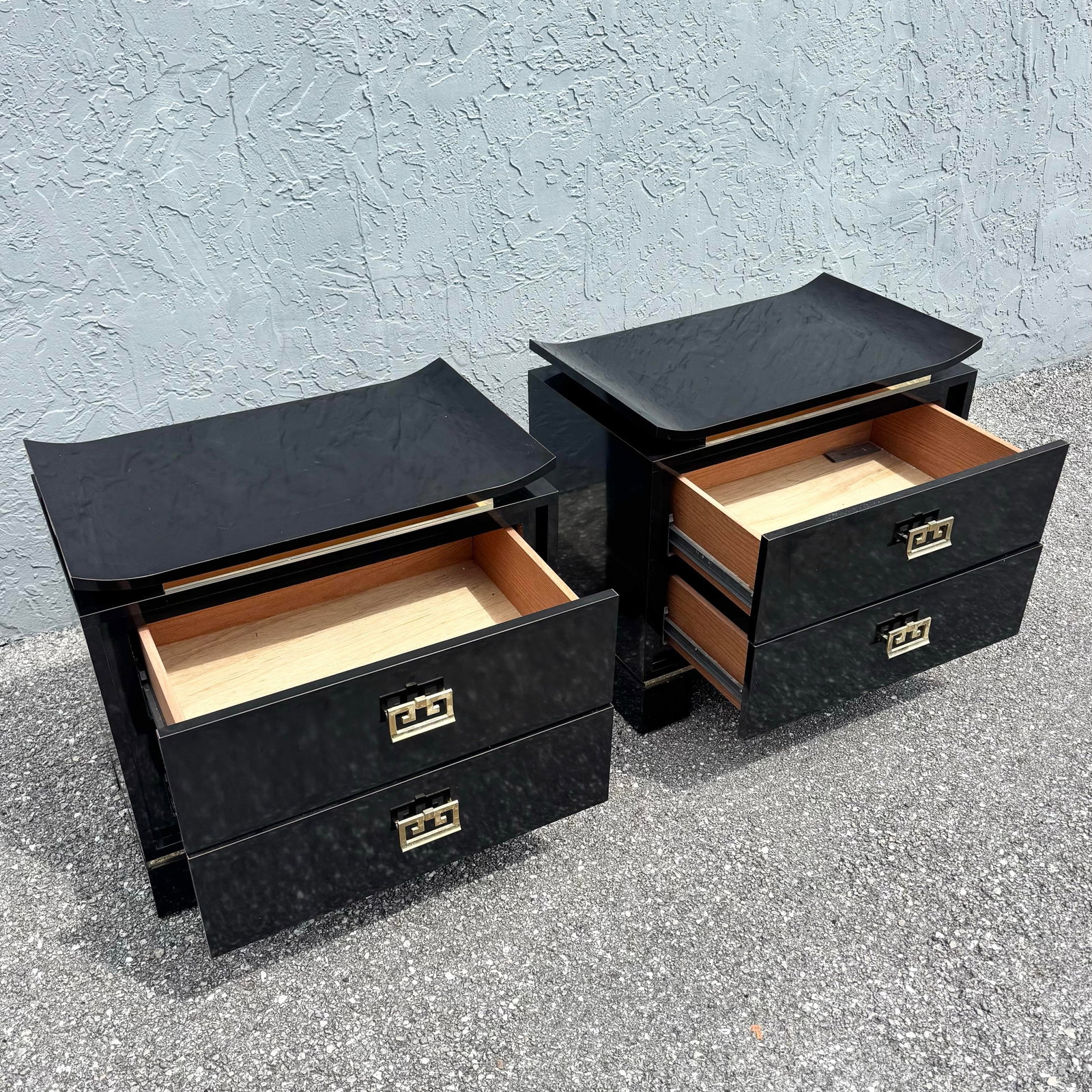 Chinoiserie Black Gloss Laminate Nightstands With Gold Accents - A Pair - 5