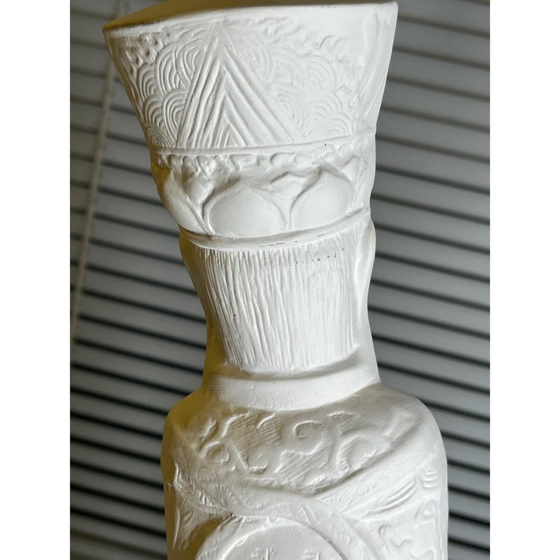 Vintage 22" Chinese Emperor & Empress Chalkware Statues - White Mid Century, A Pair - 16