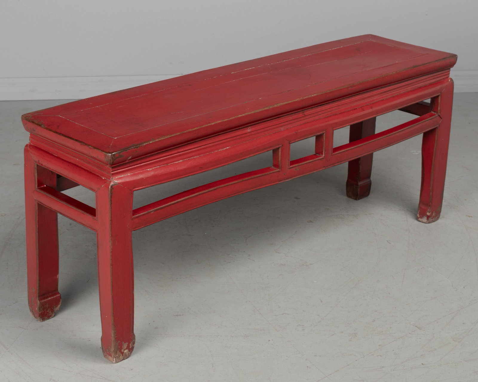 19th Century Chinese Qing Dynasty Red Lacquered Bench - 2