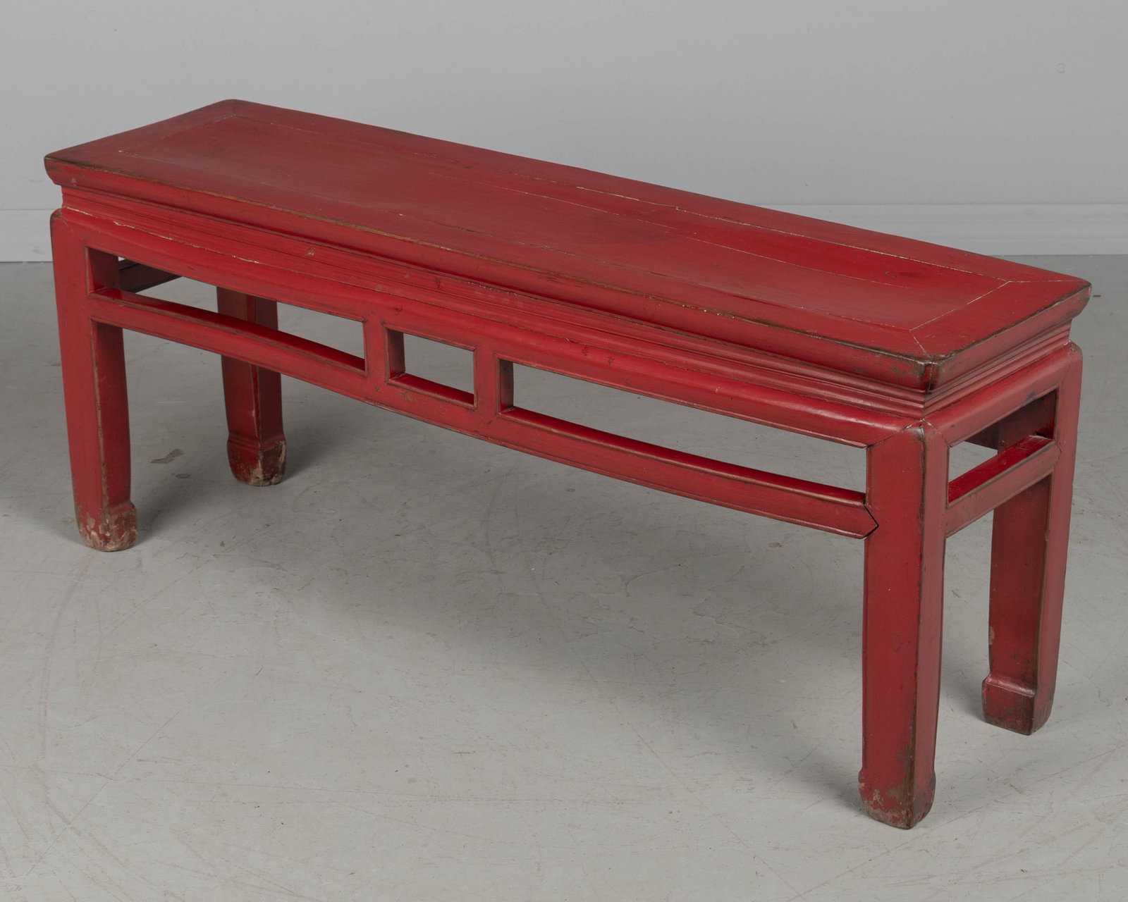 19th Century Chinese Qing Dynasty Red Lacquered Bench - 3