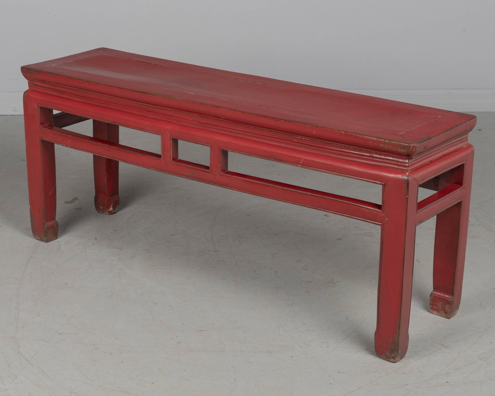 19th Century Chinese Qing Dynasty Red Lacquered Bench - 4
