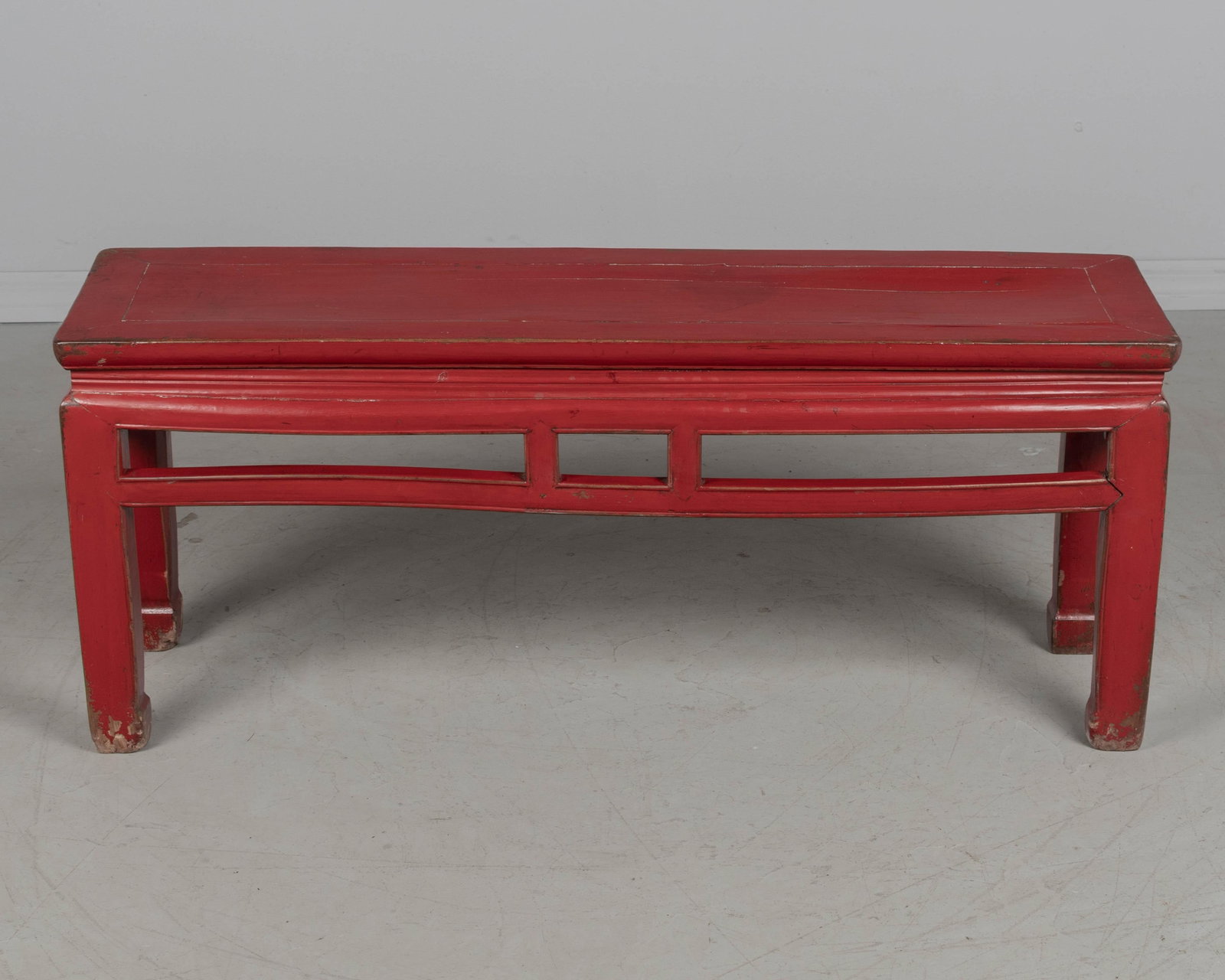 19th Century Chinese Qing Dynasty Red Lacquered Bench - 6