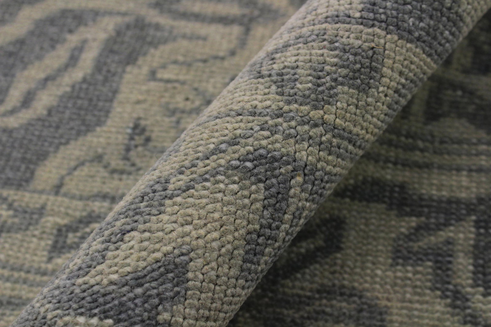 Vintage Inspired Gray/Green Hand Knotted Wool Rug - 8'5'' X 11'4'' - 7