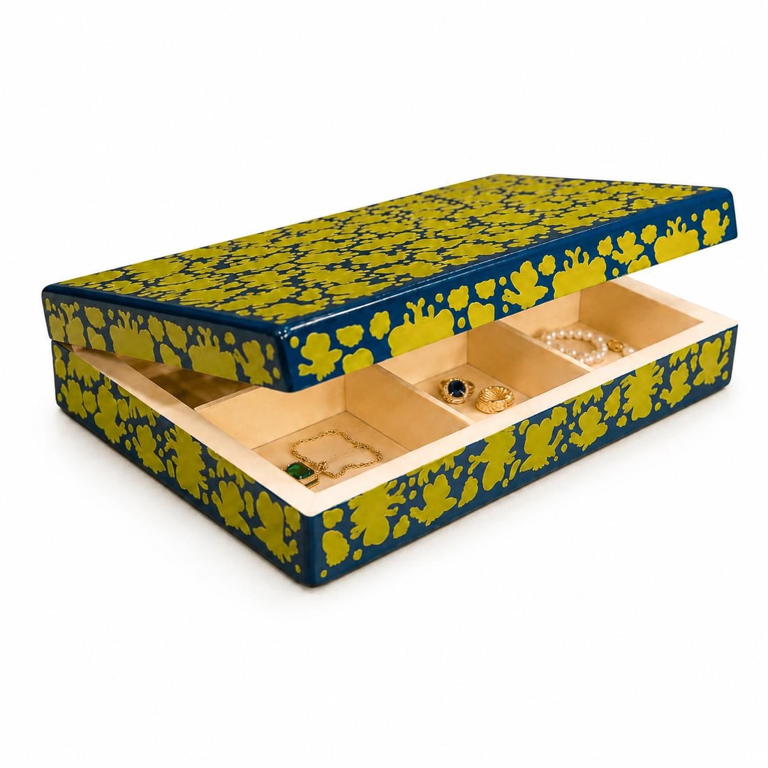 Olinala Sculptured Jewlery Box, Taller Maya, Mexico, 2024 - 2
