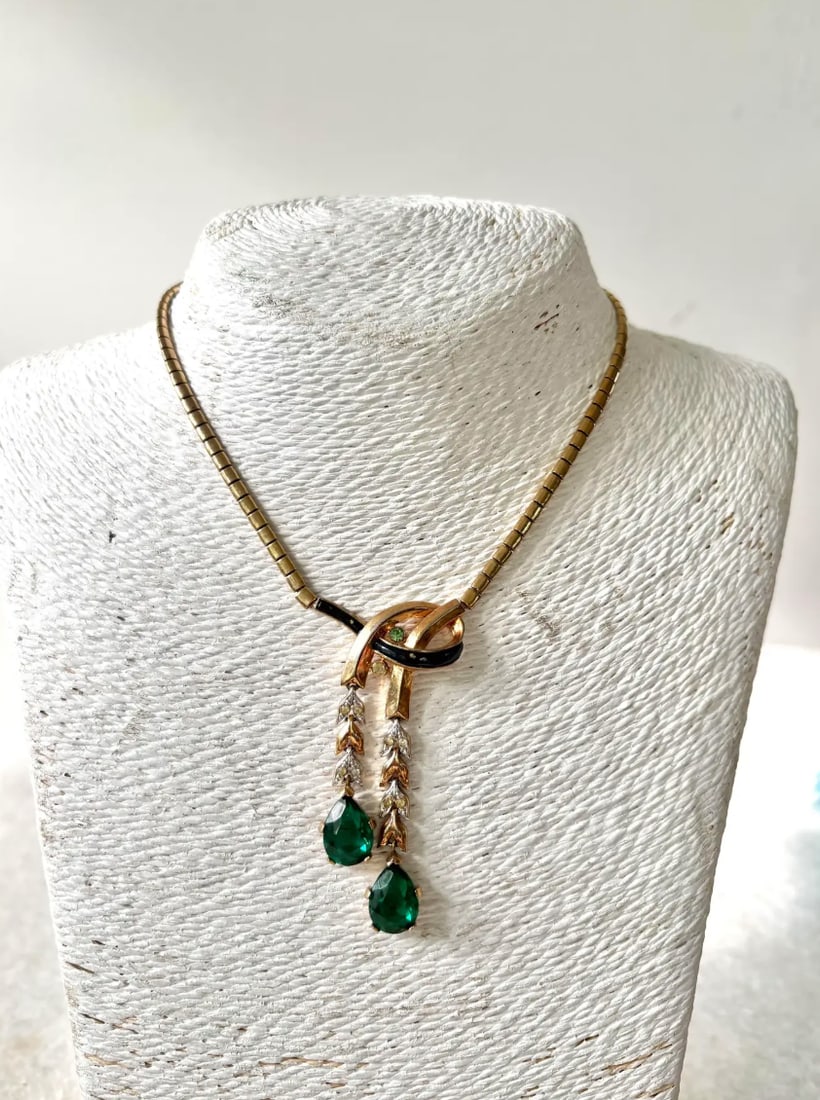 15" Vintage Crown Stamped Trifari Gold-Toned Emerald and Clear Rhinestone Necklace - 1949 - 2