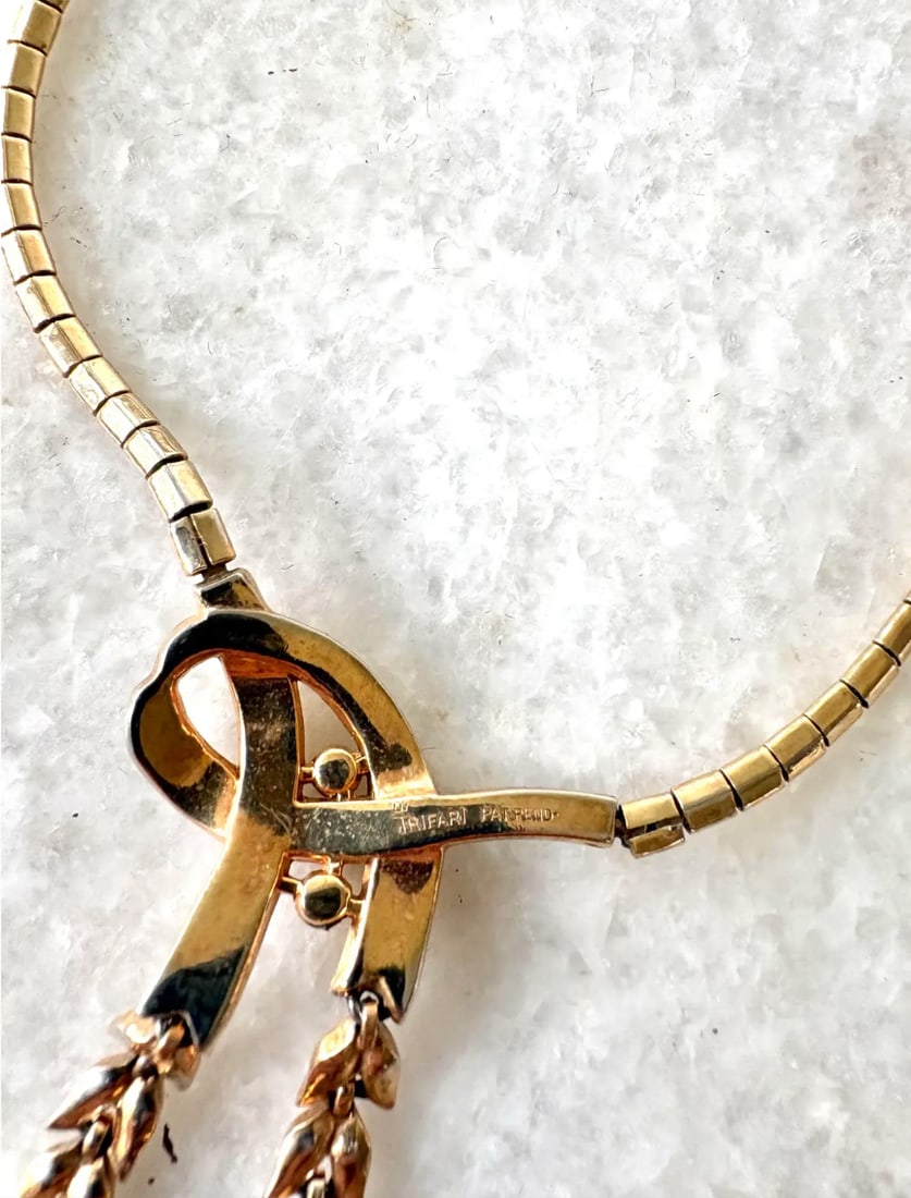 15" Vintage Crown Stamped Trifari Gold-Toned Emerald and Clear Rhinestone Necklace - 1949 - 5