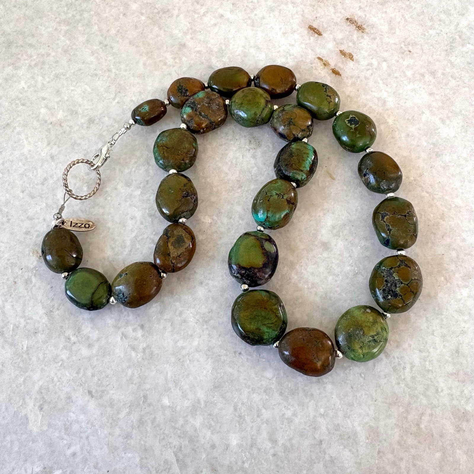 Green Natural Turquoise Beaded Necklace With Silver Spacers. - 3