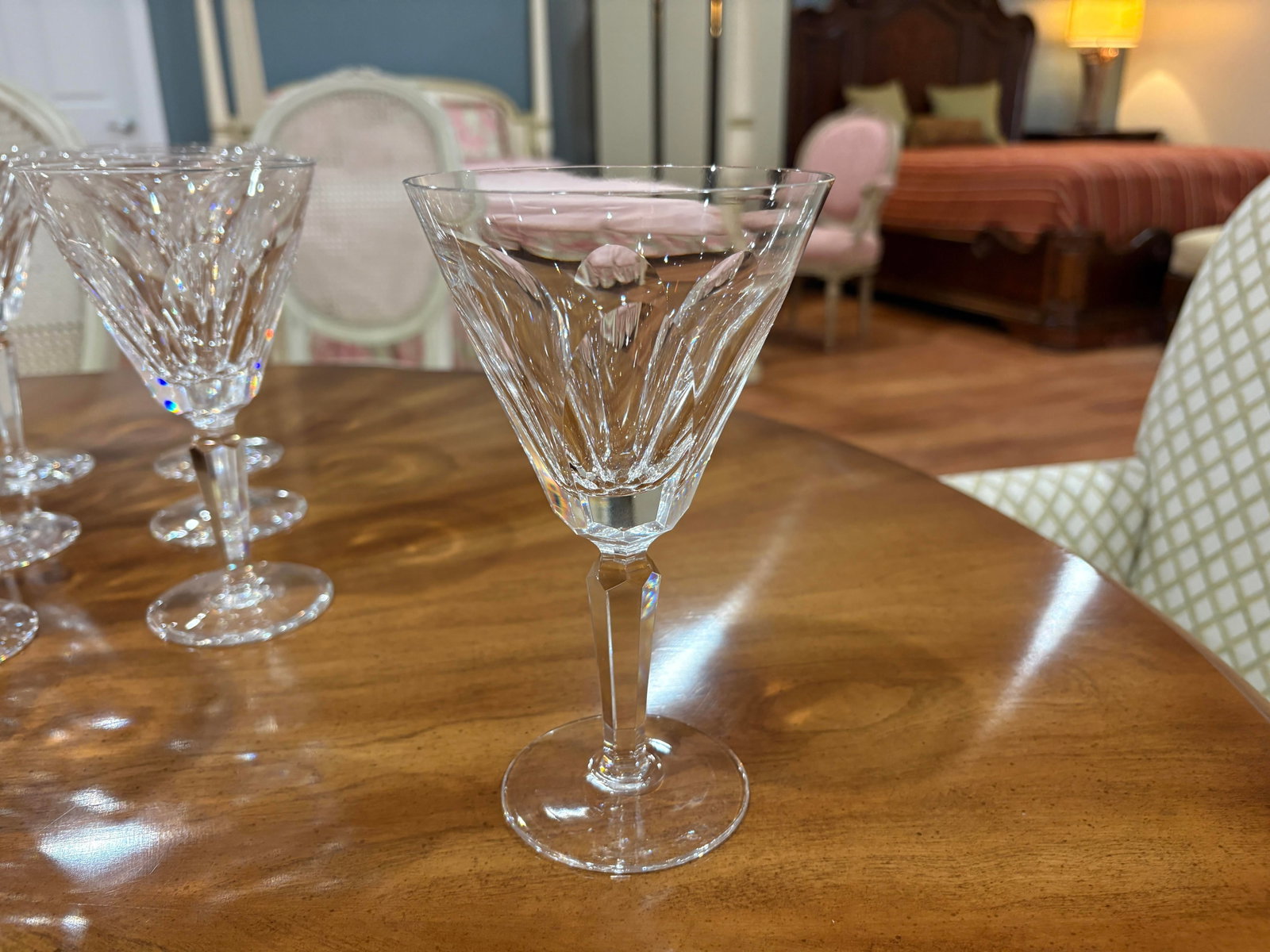 1990s Waterford Ashleigh 7" Claret Wine Glasses - Discontinued Cut Starburst Foot Pattern - Set of 1 - 2
