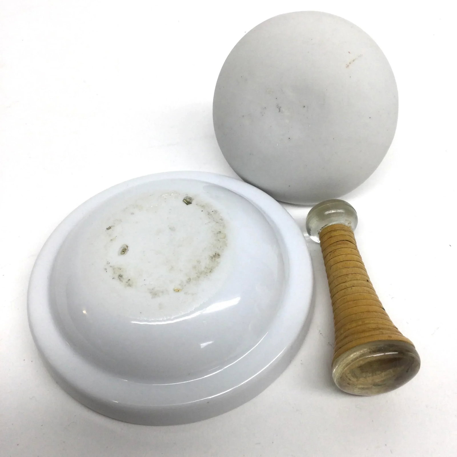 Antique White Ceramic Mortar & Pestle Set With Lid - 6